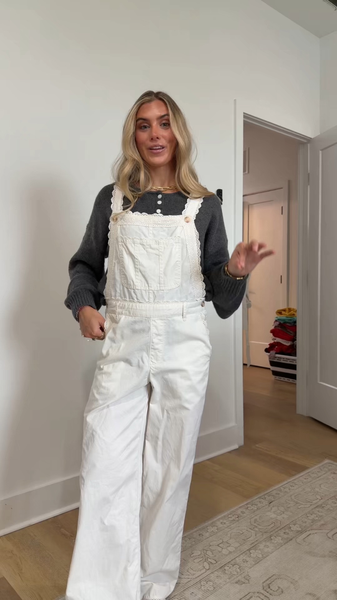 overalls are a favorite outfit of mine but these took it a step up with the lace trim detailing and overalls don’t stop with warm weather I love this type them with my sweaters too!! full Abercrombie outfit 😉 in my LTK. 

#abercrombie #abercrombiehaul #abercrombiejeans #abercrombiestyle #overallsoutfits @abercrombie