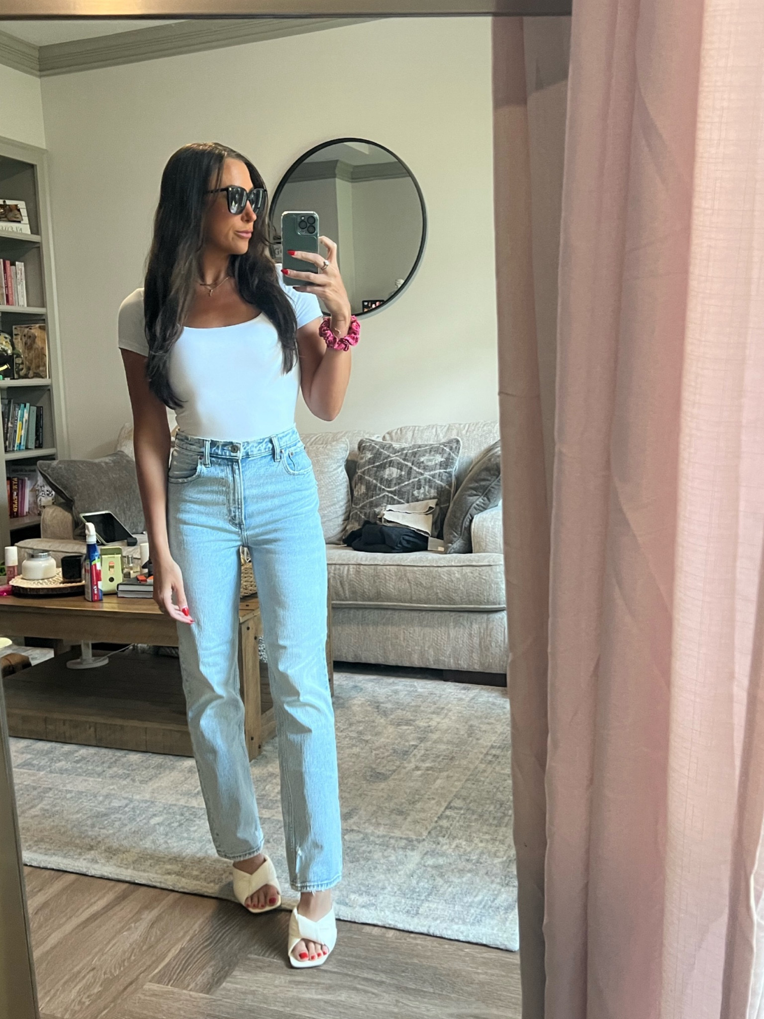 Casual Weekend Fit for transition to fall

Bodysuit & Jeans: Abercrombie & Fitch 