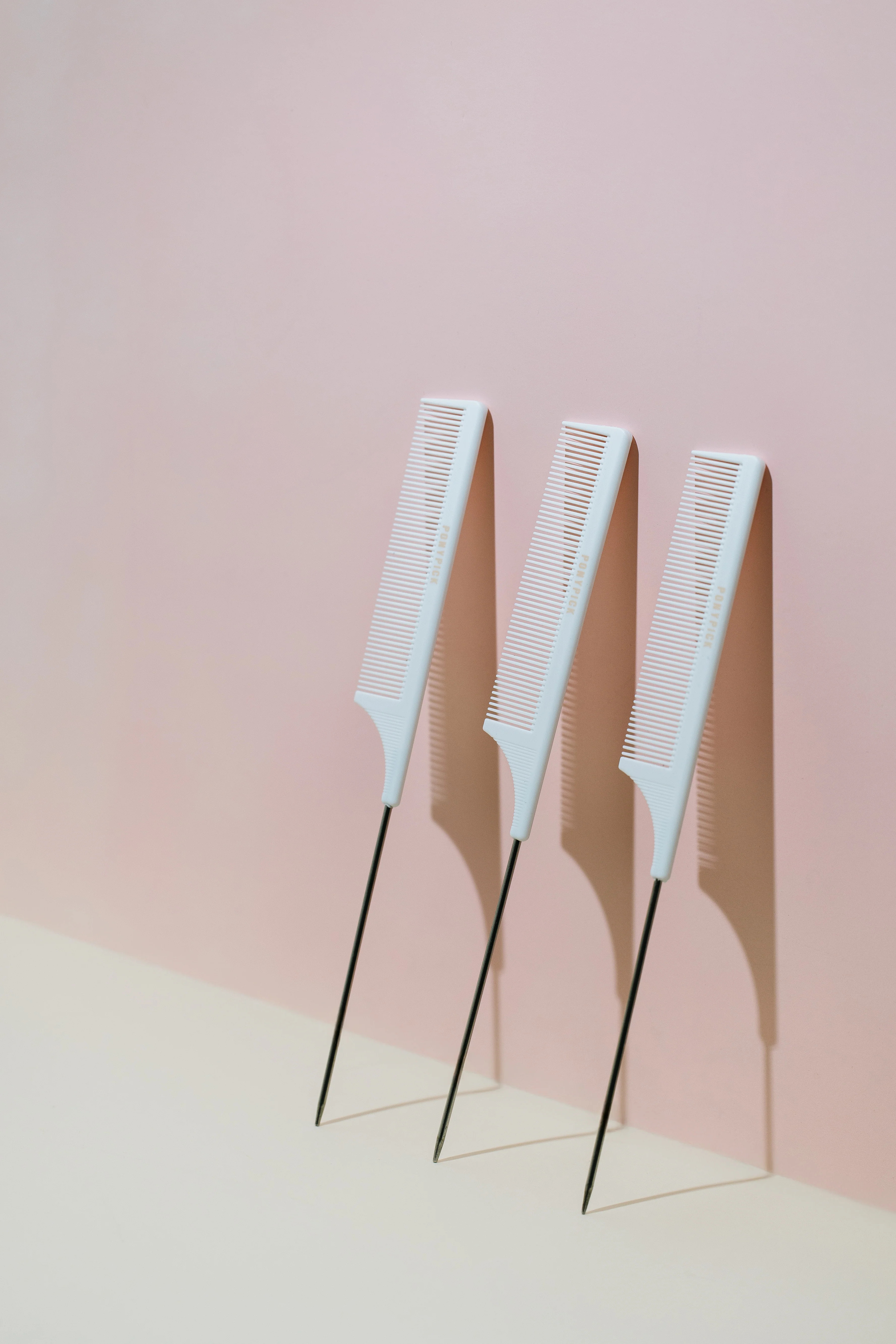 Pro-Glow Metal Tail Comb | The Pony Pick