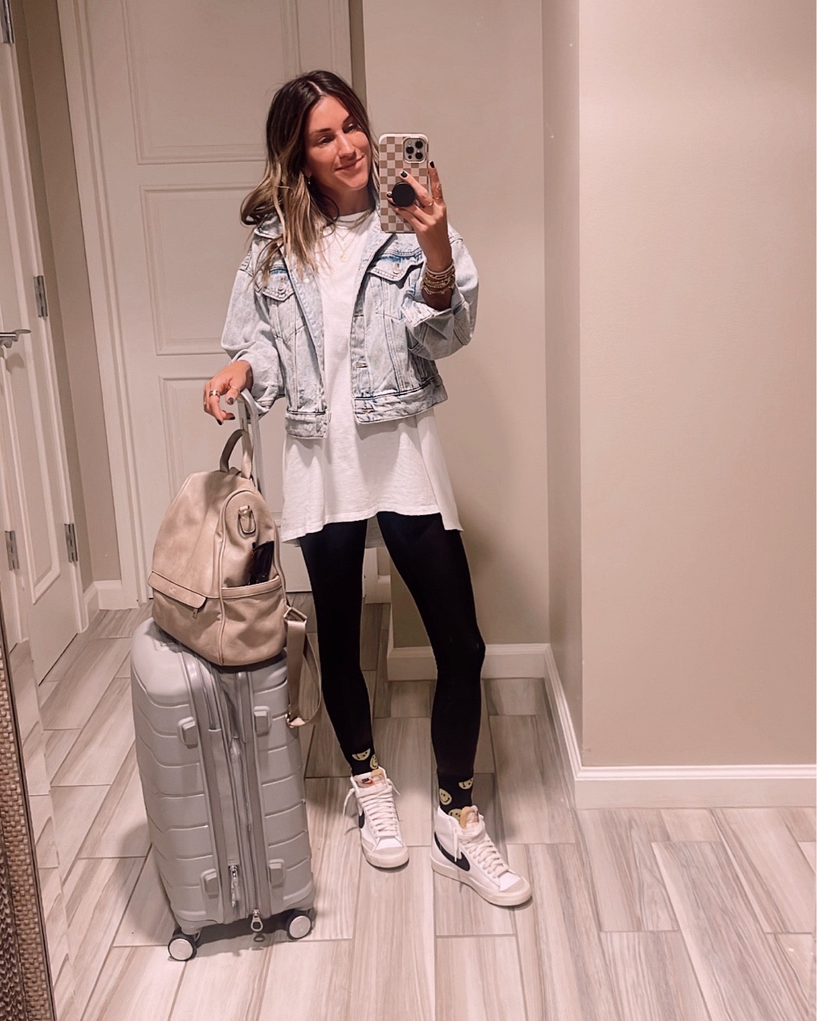 Comfy outfit to head home! These boyfriend tees are great!! Wearing size small. Size xs in this Target jacket!

#LTKtravel #LTKCon #LTKstyletip