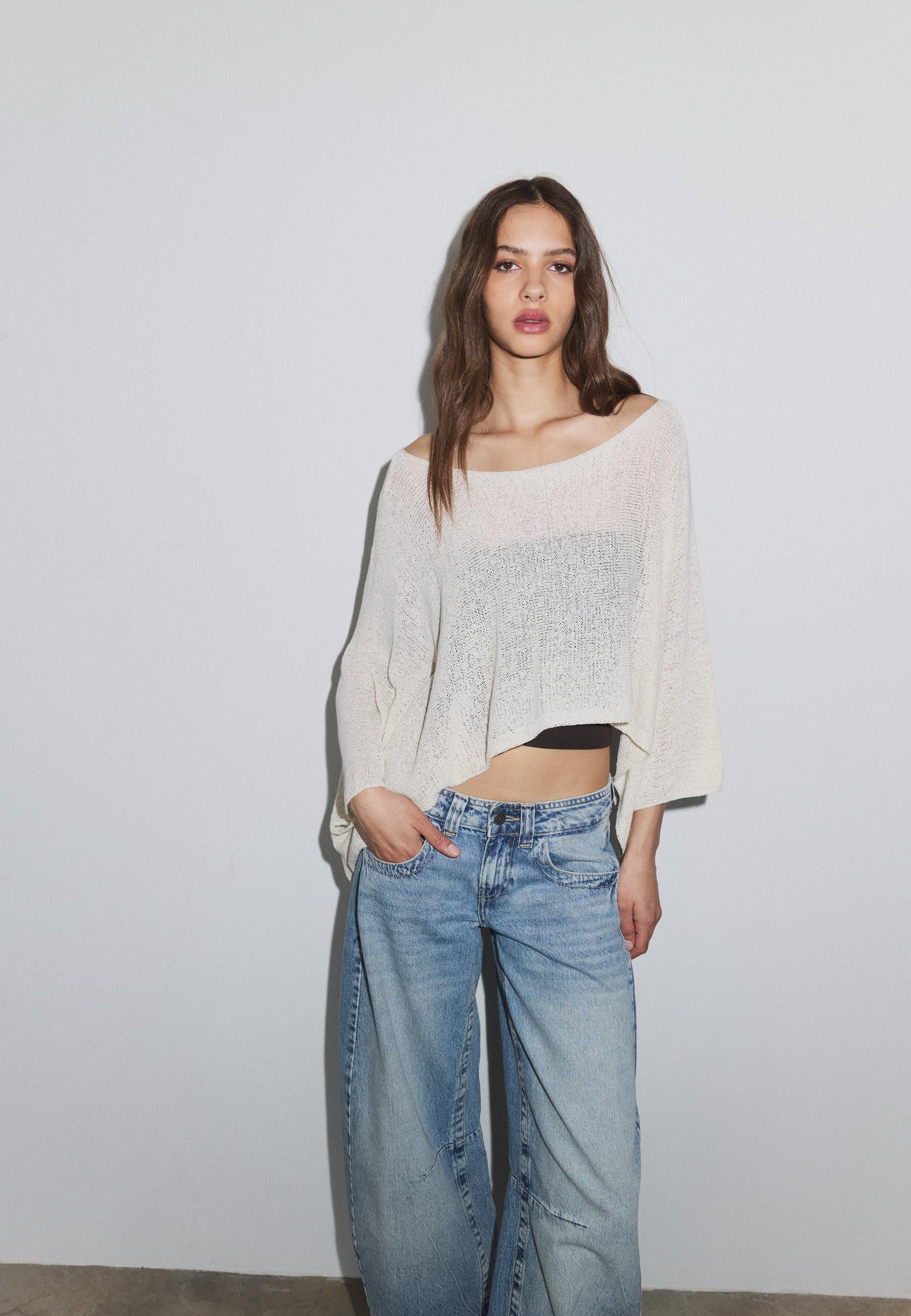 Fine knit cape - Women's fashion | Stradivarius United Kingdom | Stradivarius (UK)