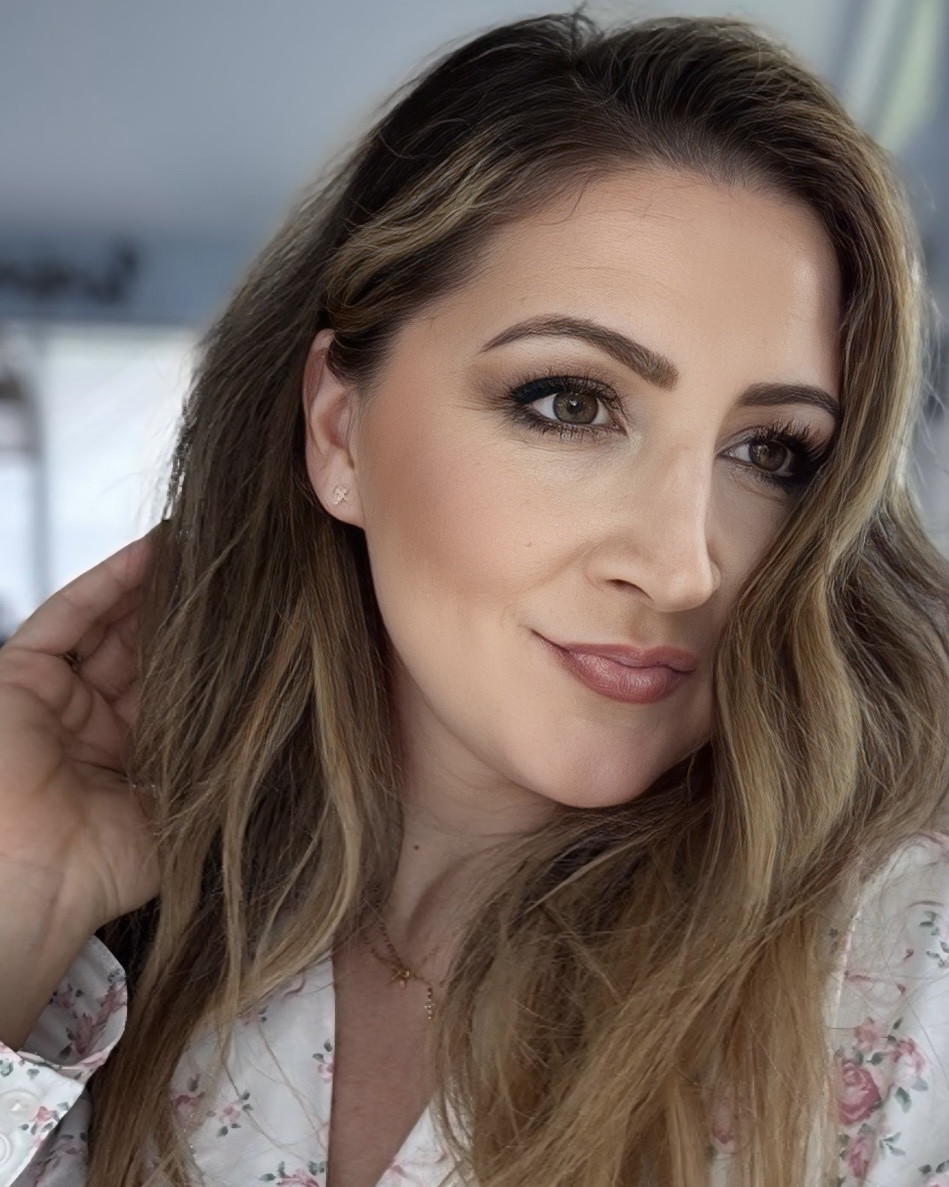 #ad @shoplinnyco CO 
I’ve been loving my necklaces from Linny Co - designed for everyday wear, comfort, and sensitive ears. As a busy mom, I appreciate jewelry that’s lightweight, comfortable, and made to keep up with real life.

Comment SHOP below to receive a DM with the link to this post on my LTK ⬇ https://liketk.it/6f6Yx

#LTKmomlife #LTKstorytime #LTKstorytime #LTKdayinmylife #LTKmomlife