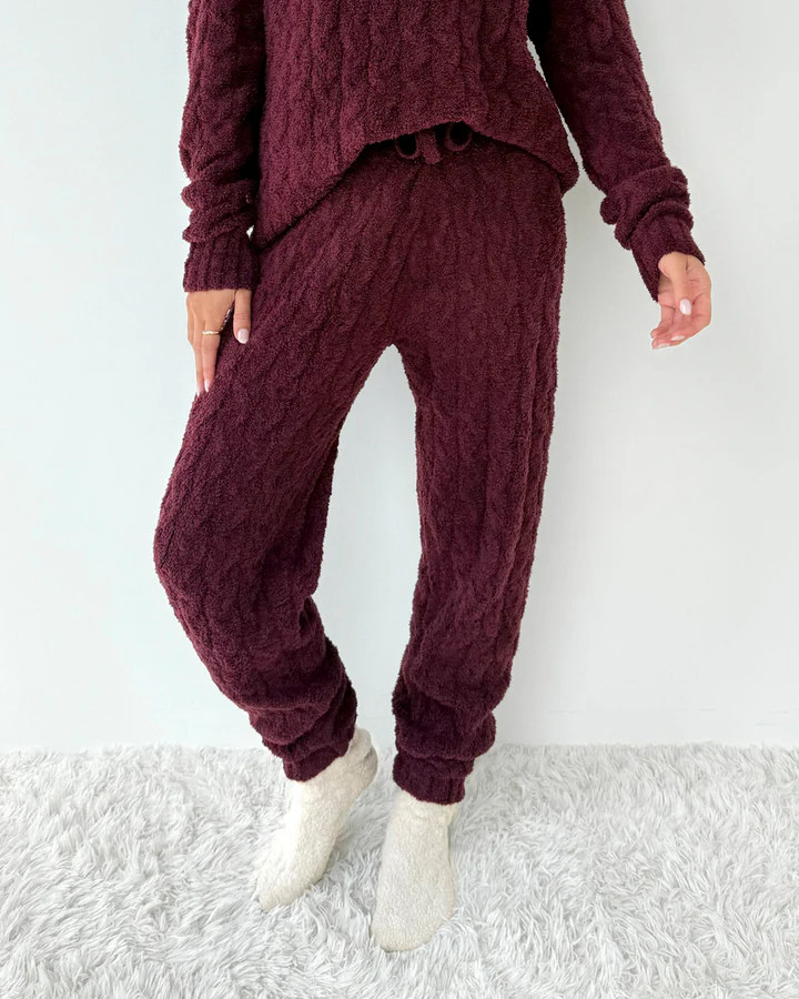 Ivory Cozy Fuzzy Cable Socks | Splendid | Splendid