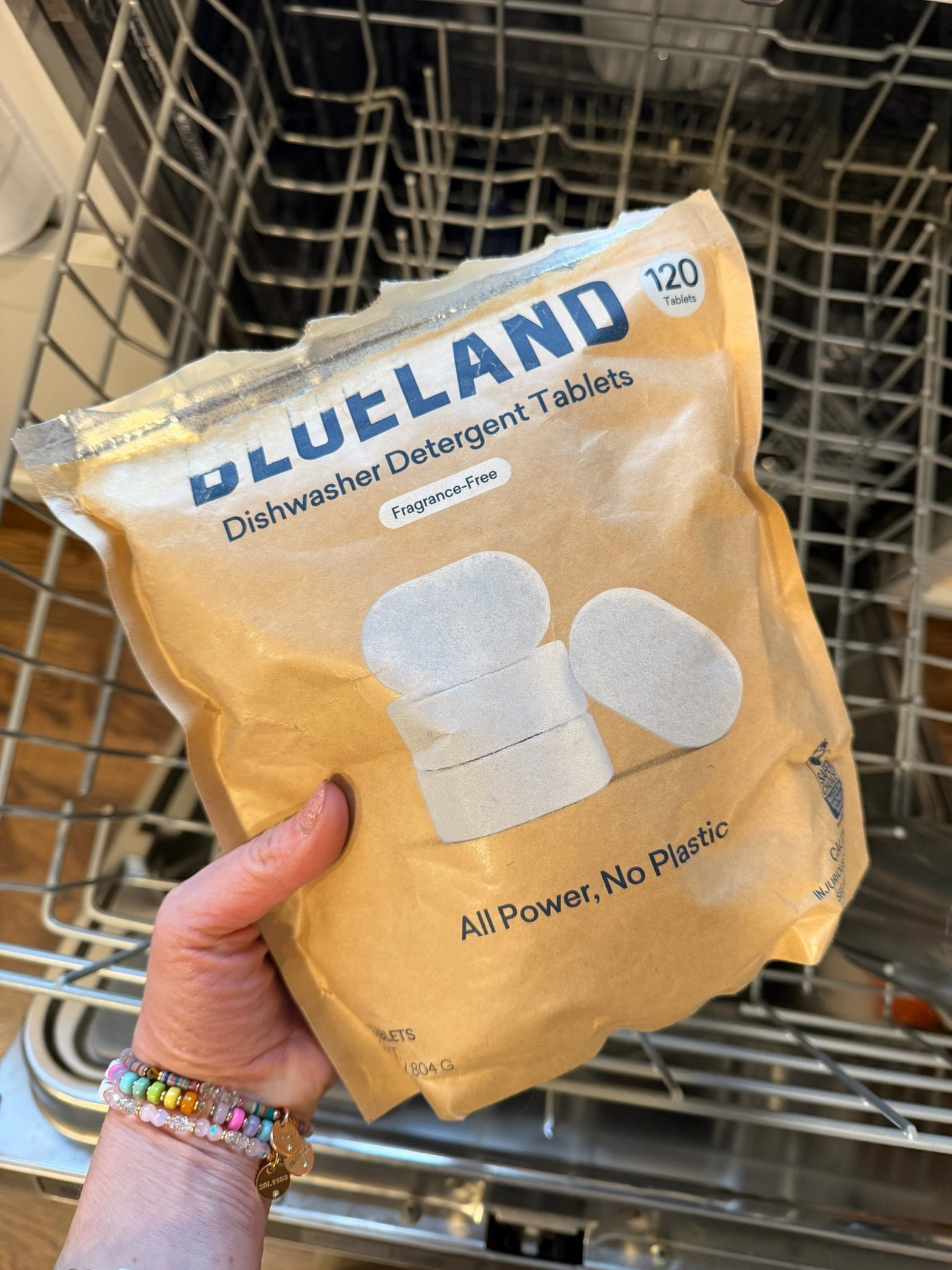 Switching up our dish routine with Blueland Dishwasher Detergent Tablets (fragrance-free) and loving the simplicity. These dishwasher detergent tablets are powerful, plastic-free, and come in compostable packaging—same clean dishes, less waste. A small swap that makes a big difference in the kitchen.

#blueland #dishwasherdetergent #plasticfreehome #cleankitchen #sustainableliving
#eanesinteriors


#LTKHome #LTKmomlife #LTKFindsUnder50
