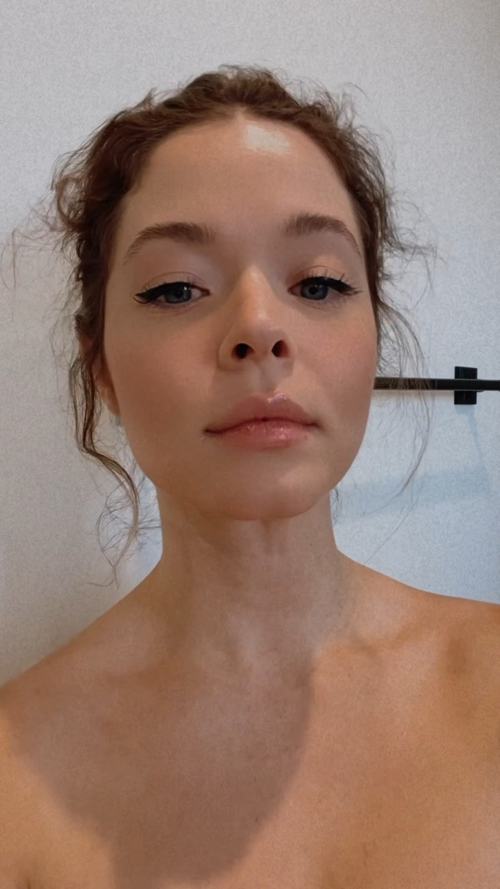 My new go-to makeup and skincare line…IL MAKIAGE. Literally for everything. I'm super skeptical of reviews… believe theirs. 

- woke up like this shade 025 

You HAVE TO try them - it'll transform your makeup routine. You're welcome 😉

#LTKGiftGuide #LTKbeauty