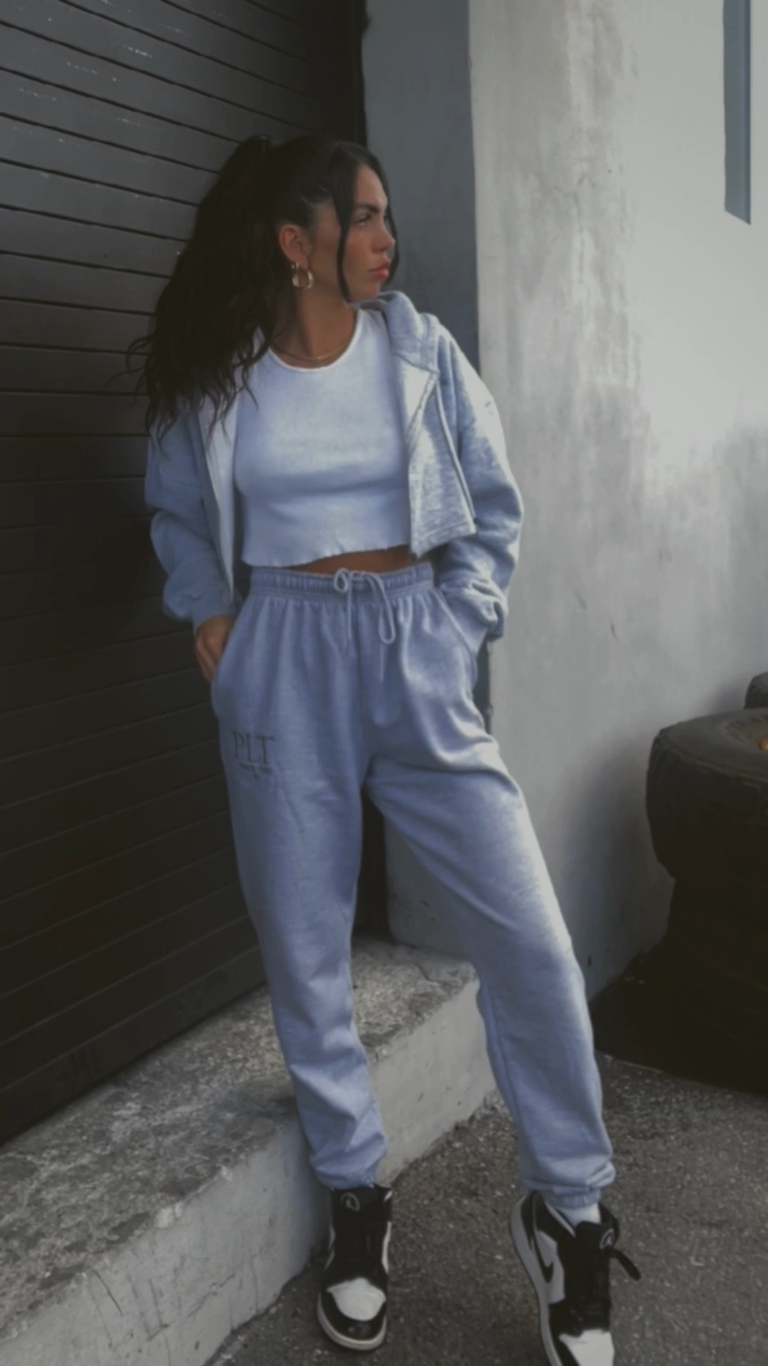 Groutfit 🩶 Don’t you just love a fire matching set that is so comfortable, flattering, and stylish! Literally my go to fit when I travel!

#LTKFindsUnder50 #LTKTravel #LTKStyleTip