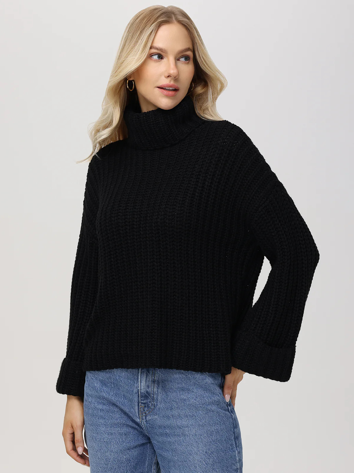 Vida: Turtleneck Shaker Pullover | 525 America