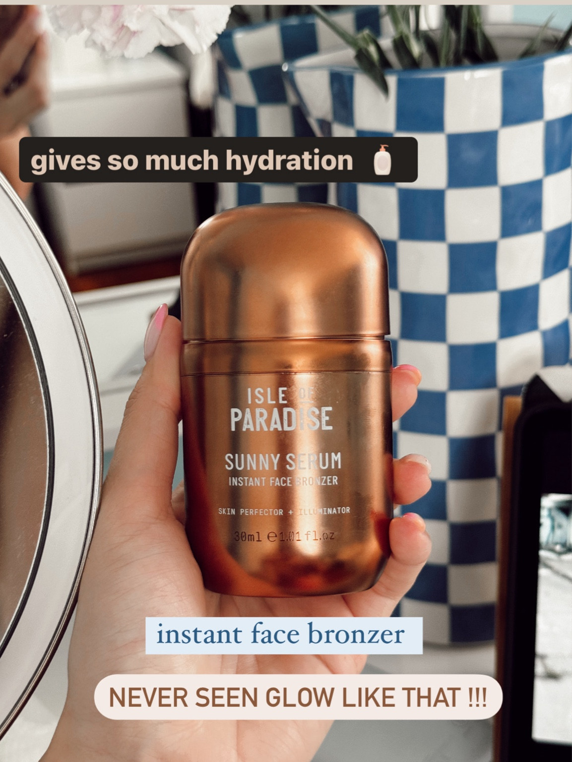 My new spring and summer beauty must-have.

Isle of Paradise - Sunny Serum Instant Face Bronzer
- which I use a serum before makeup application, leaves my skin hydrated, flows, and radiant and I look like just came back from a tropical vacation! 

#LTKBeauty