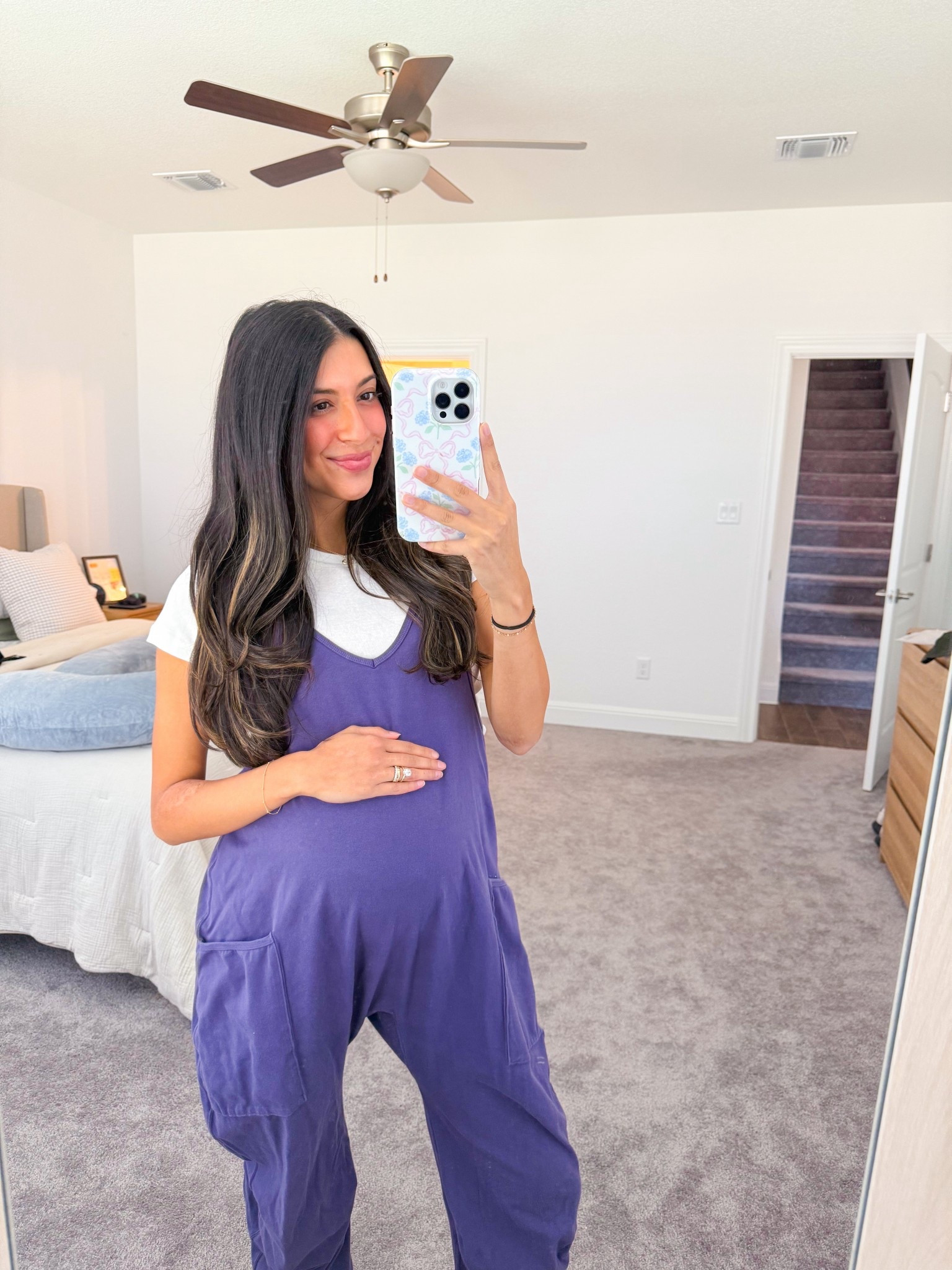 Comfy jumpsuit💜 wearing a size small 