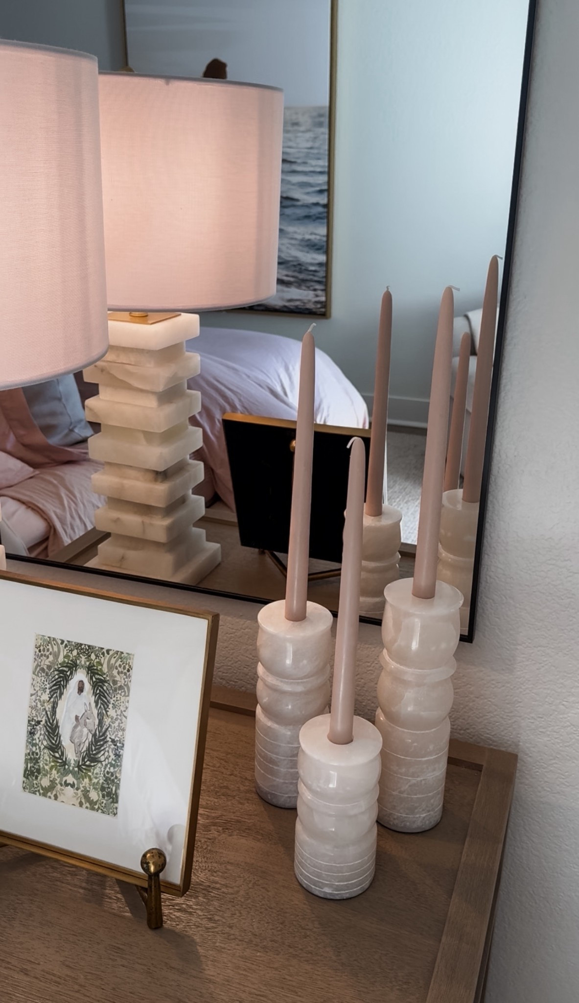 Such gorgeous alabaster candle holders! discount code ET05🤍

Nightstand styling, spring decor, candle, alabaster, marble decor, bedroom decor

#LTKHome #LTKSpringSale