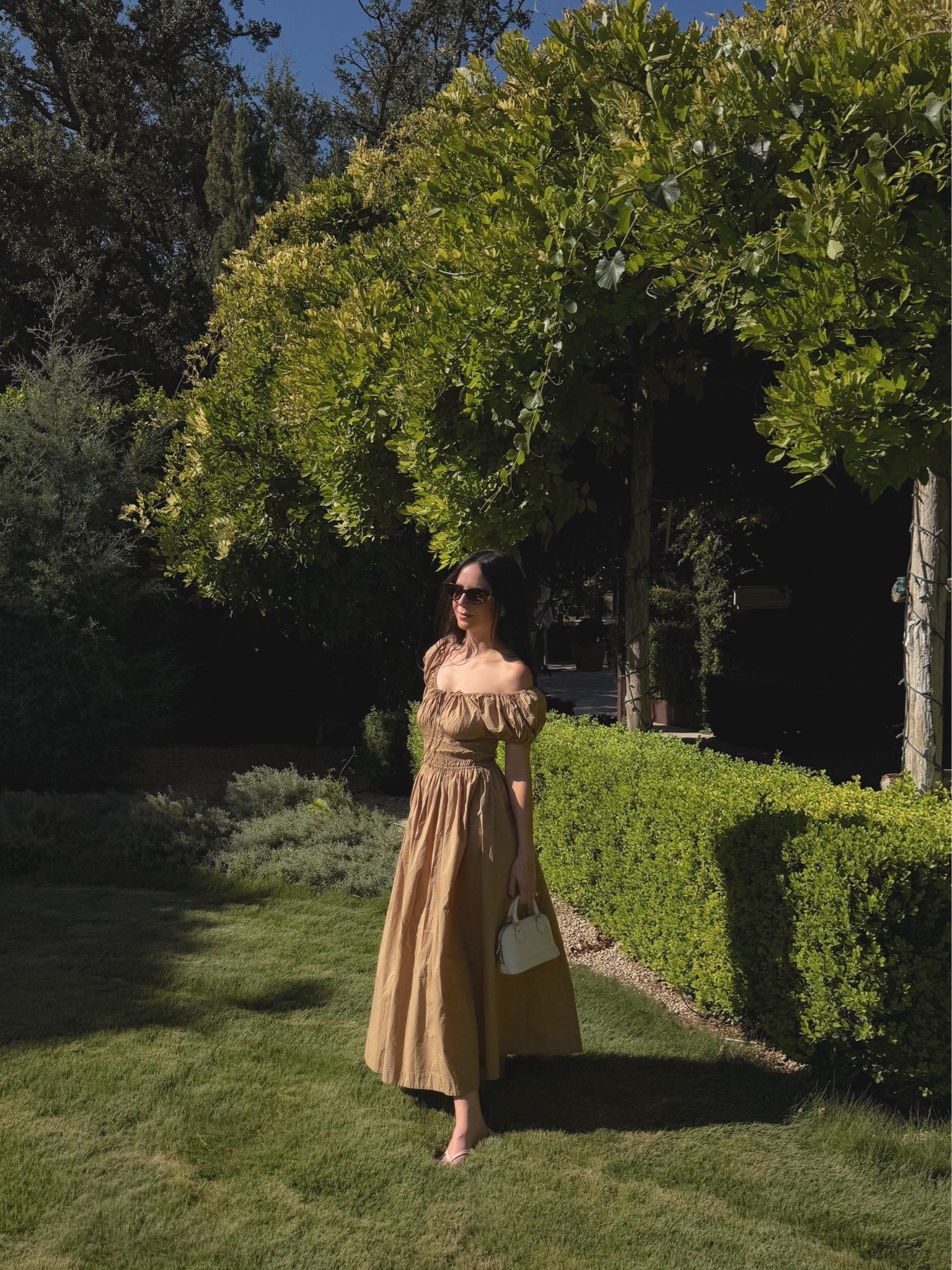 Perfect dress for all year round #weddingguestdress #datenightoutfit #doendress

#LTKWedding #LTKPetite #LTKootd