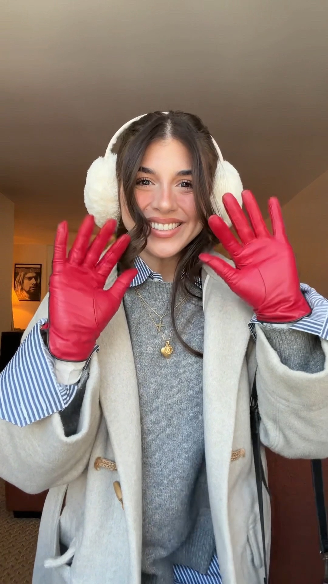 Red gloves- thrifted
Trench coat- free people Alma duffle Coat
Ear muffs- Alice & wonder Mad hatter faux fur 
 (couldn’t link/find similar for these😭)

#LTKootd #LTKPetite #LTKgrwm