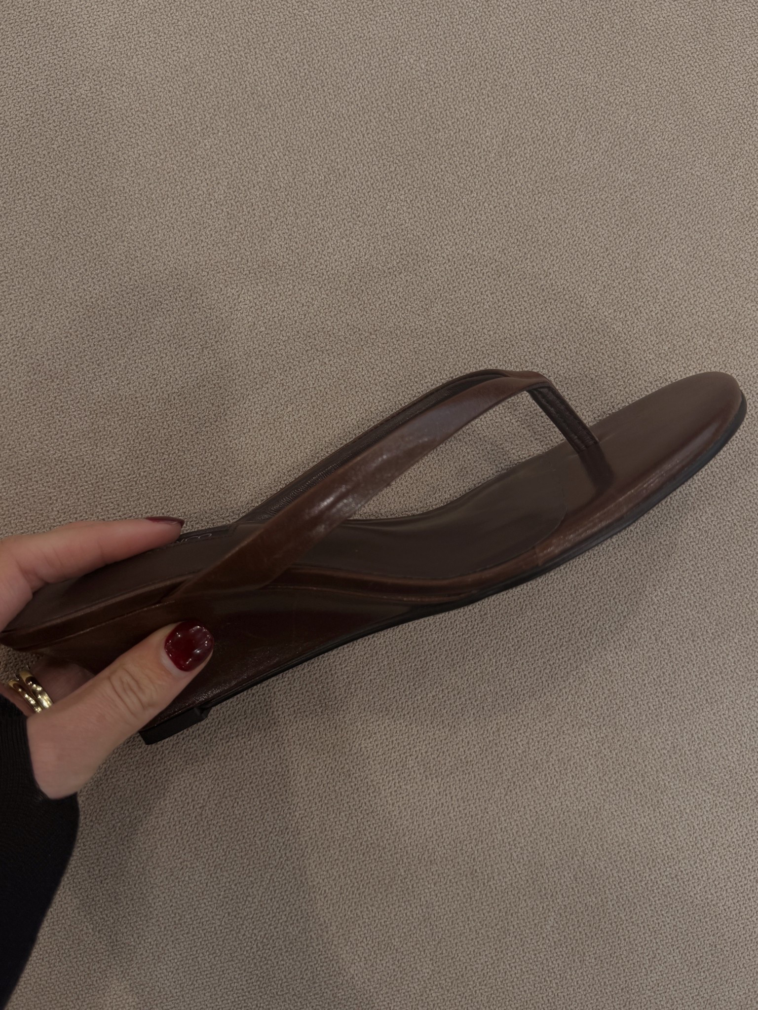 Th TB brown wedge in choc vintage🤎

#LTKspring #LTKaustralia #LTKstyletip