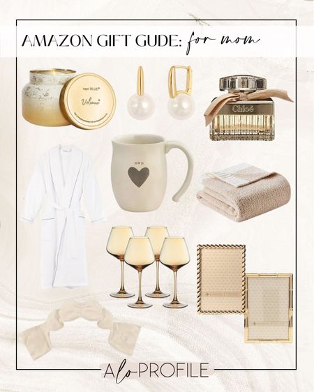 Mother’s Day is right around the corner! Sharing a few gift ideas with you all here // Mother's day gift guide, Mother's day gift ideas, Gifts for mom, gift guide 