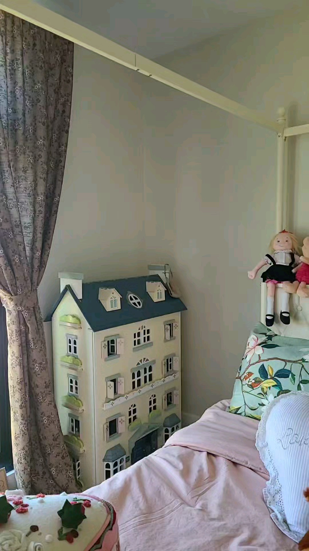 little girls room canopy big girl bed anthropologie dollhouse 

#LTKKids #LTKBaby #LTKHome