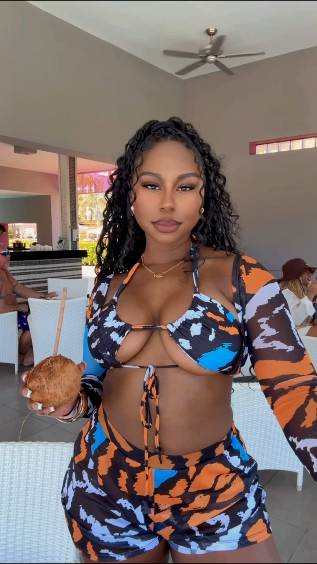 This is your sign to get the “stand-out” swimsuit for vacation. You’ll thank yourself later 🫶🏾

Swimsuit: Matte Collection | Size M


#LTKSwim #LTKBeauty #LTKStyleTip