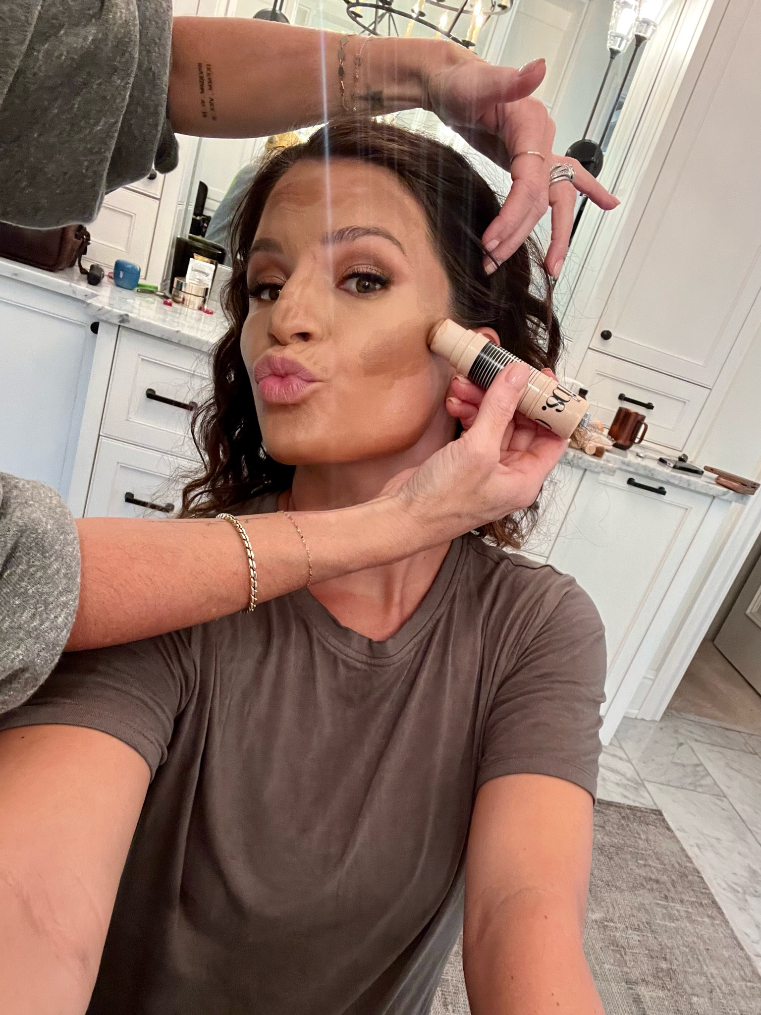Dibs is magic #makeup #contour #glow

#LTKbeauty #LTKFind #LTKunder50