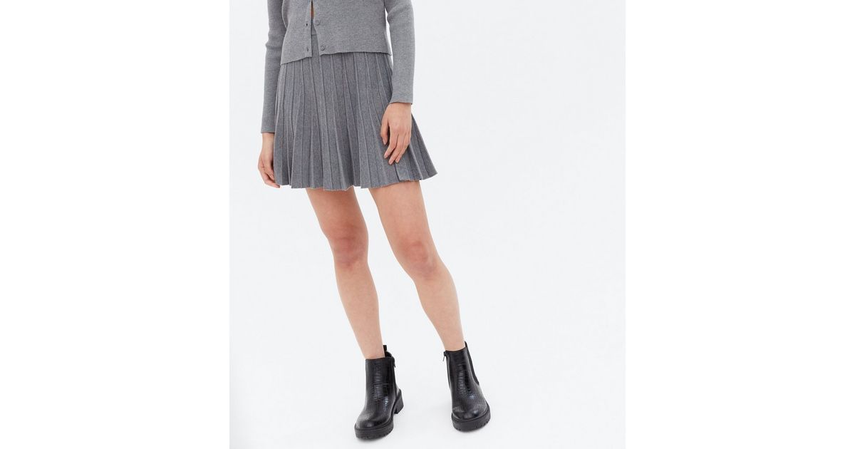 Grey Knit Pleated Flippy Mini Skirt
						
						Add to Saved Items
						Remove from Saved Items | New Look (UK)