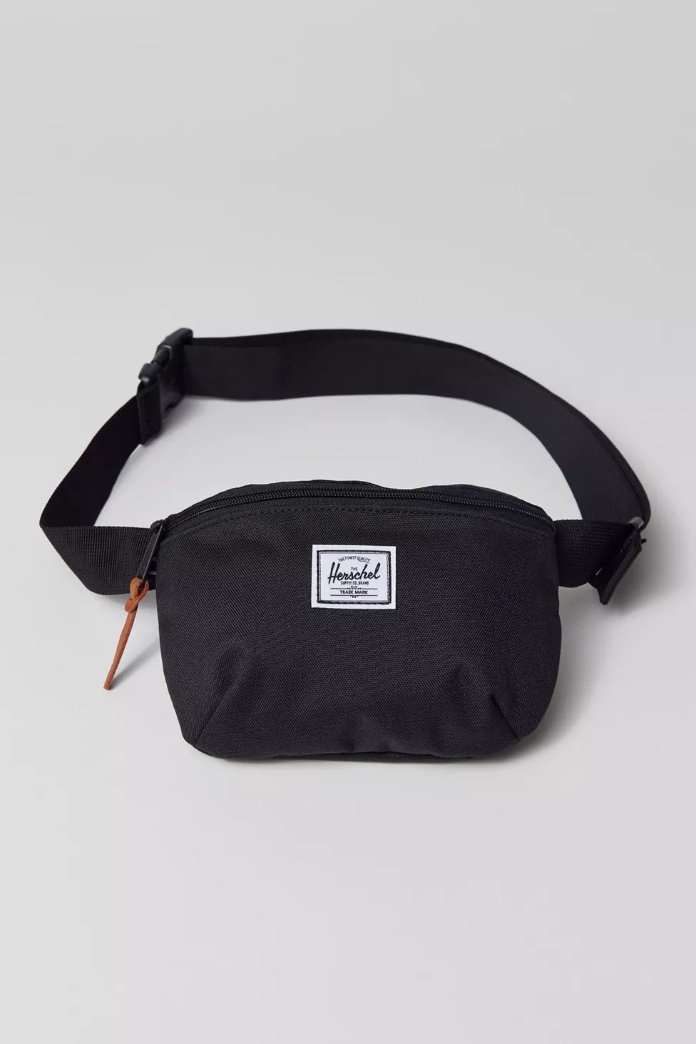 Herschel Supply Co. Fourteen Belt Bag | Urban Outfitters (US and RoW)