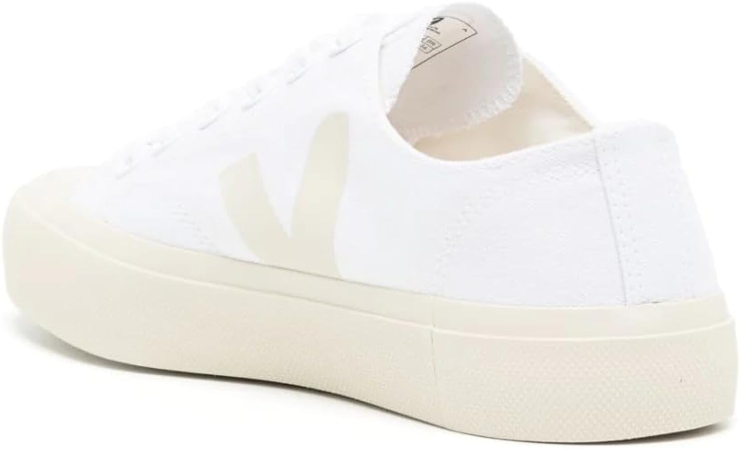 Veja Women's Wata Ii Low Sneaker | Amazon (US)