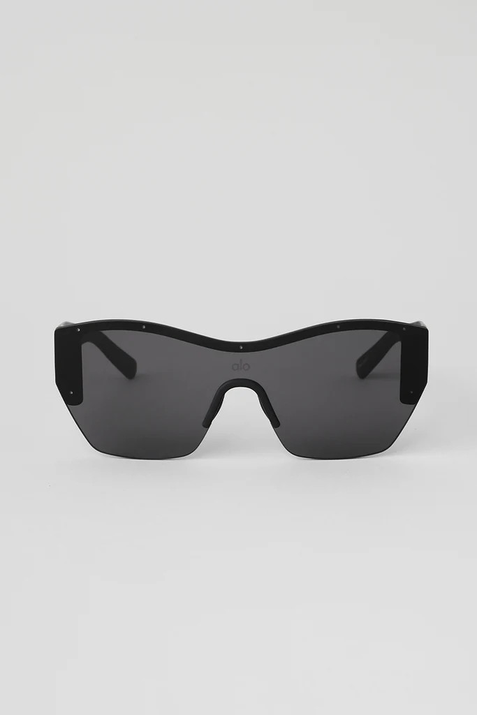 Stunner Sunglasses - Black | Alo Yoga (US)