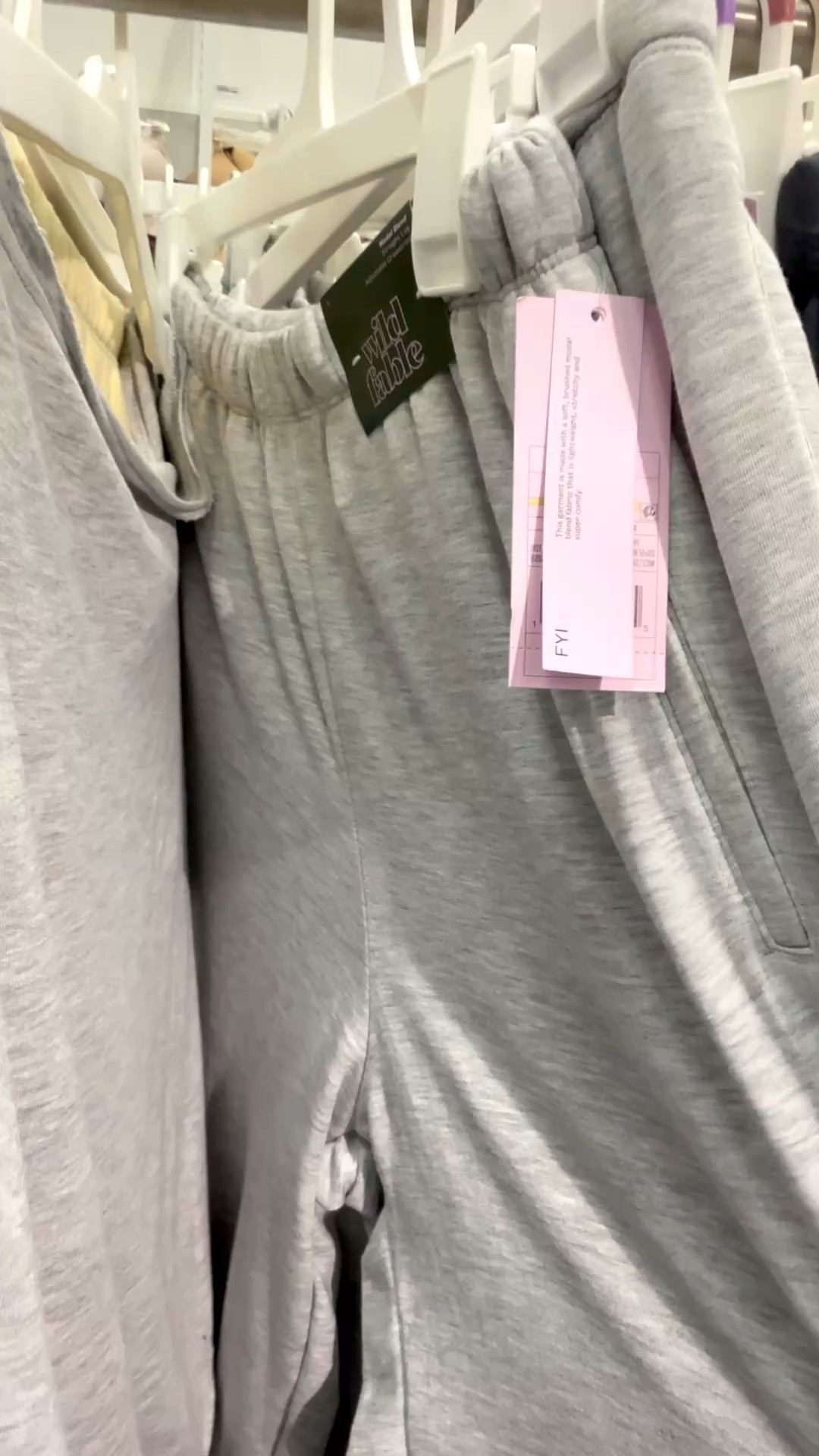 These target sweats are twins with the aerie pants I loved so much this past winter!! The quality & thin waistband are 10/10💫

Dressupbuttercup.com #dressupbuttercup #dederaad

#LTKmomlife #LTKootd #LTKgrwm