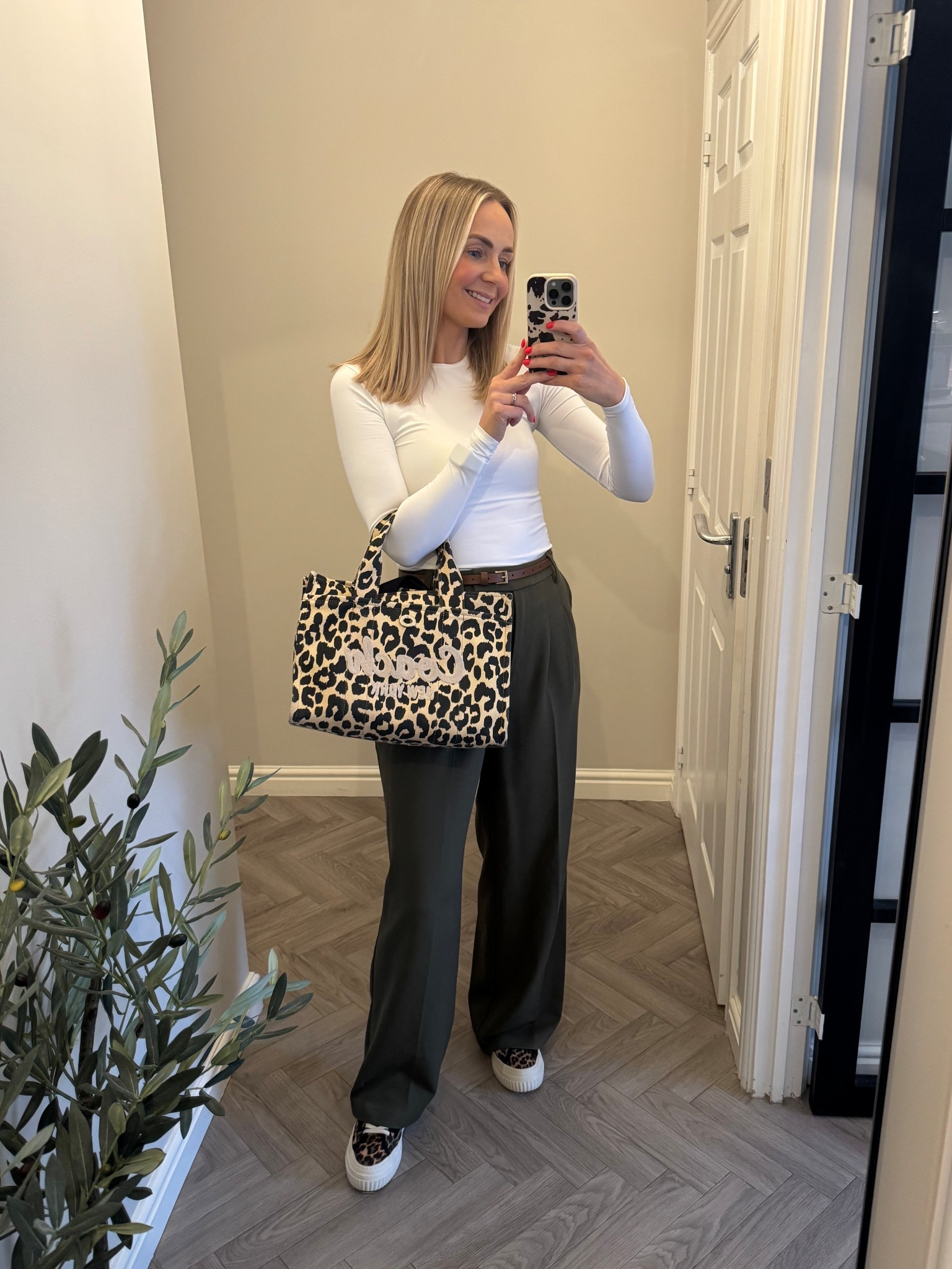 🗄️ Comfy work outfit 💚 

#LTKootd #LTKdayinmylife #LTKSpringSale