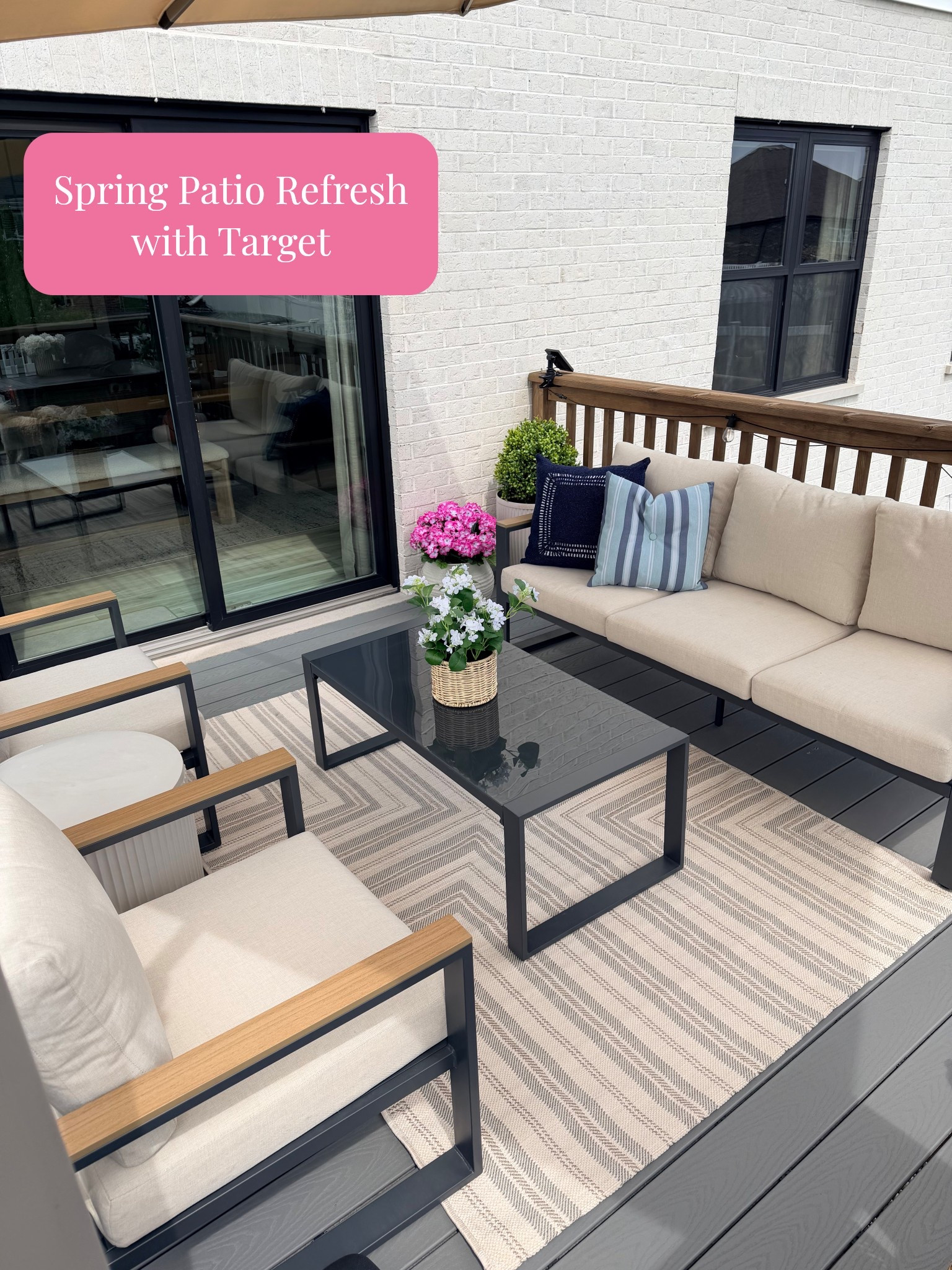 Spring patio refresh with @Target ! I added in this beautiful new rug, outdoor pillows, a couple new pillows and basket floral arrangement 🌸😍 
#TargetPartner #Target

#LTKHome