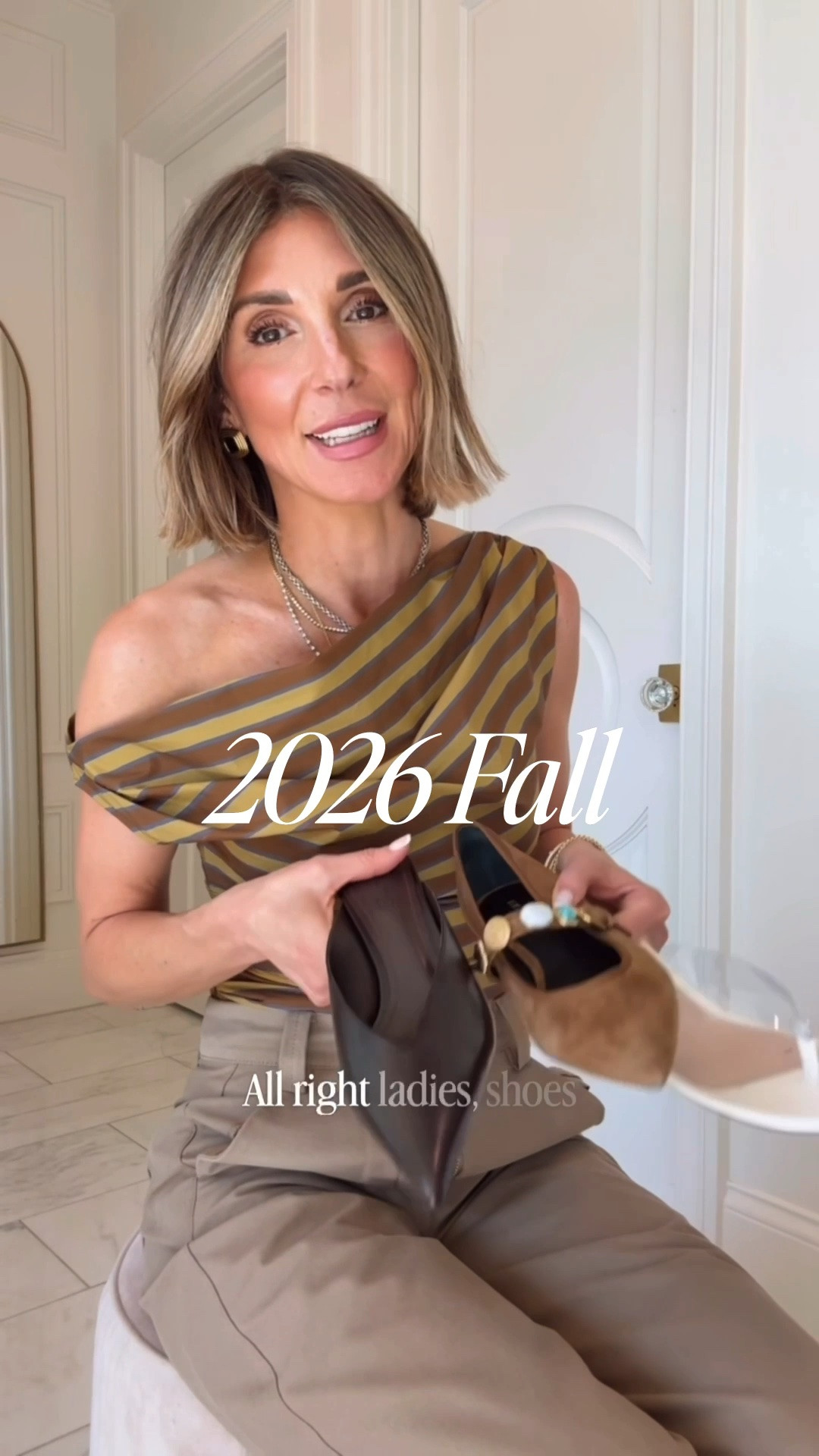 The 6 Shoe Trends I’m Wearing This Fall

* New-color slip-on sneaker
* Pointed-toe flat / animal-print flat
* Kitten-heel bootie
* Gucci mule
Slip on mules 
* Sleek loafer

#LTKSeasonal