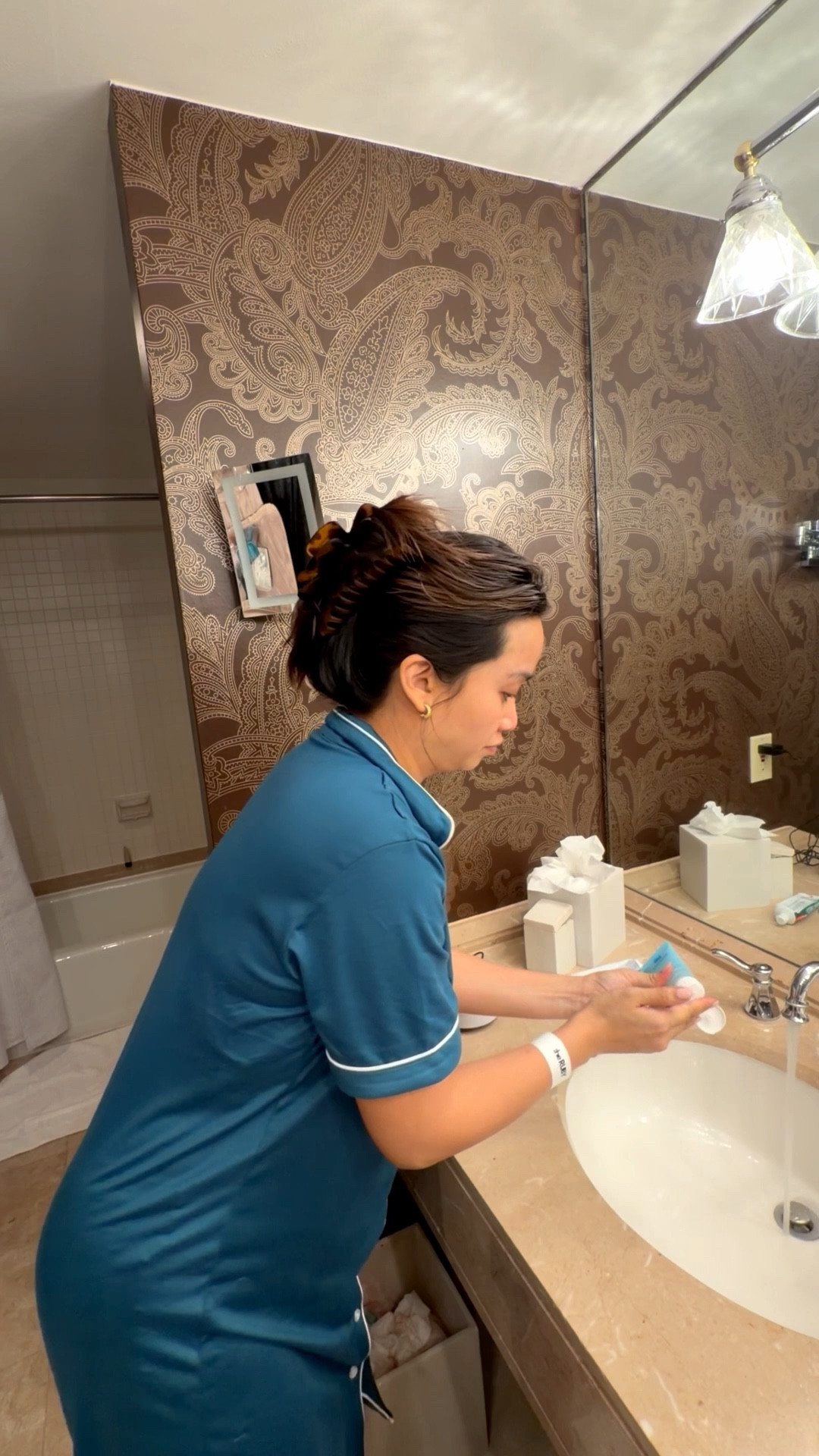 Everything I use for the postpartum morning routine 🌞 

#LTKmomlife #LTKBeauty #LTKdayinmylife