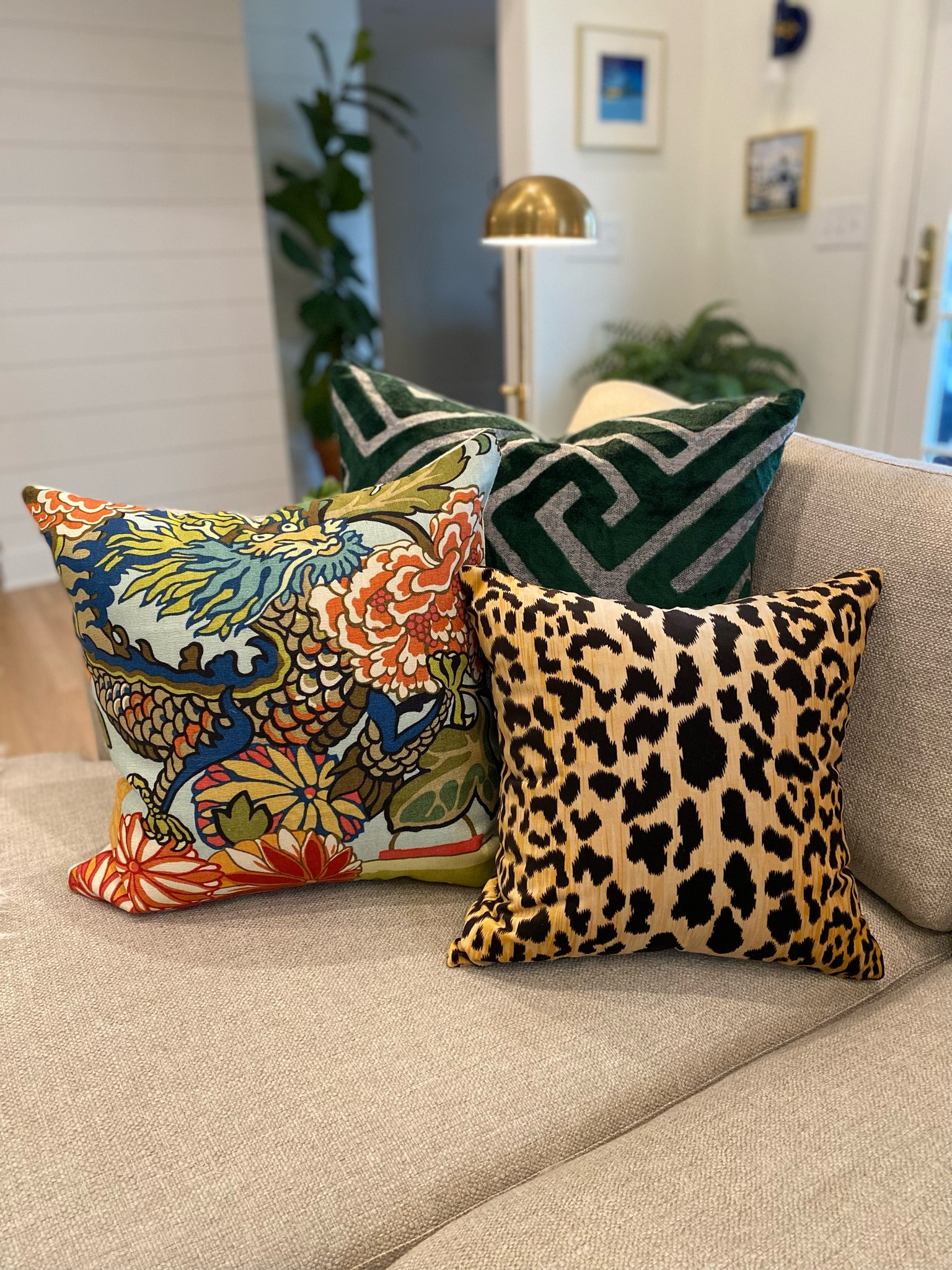 Pillow patterns that pop! Leopard and Chiangmai mixes so well with a solid Greek key FTW 

#LTKhome