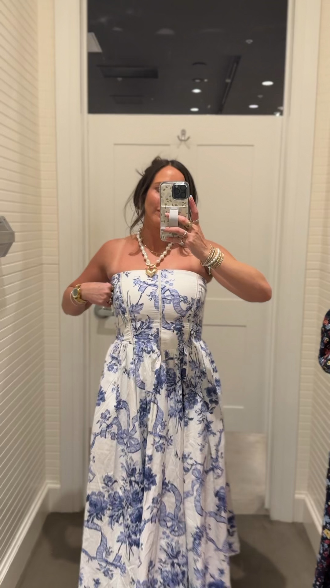Super cute Abercrombie dress I needed a size up to a medium though as someone who is a 36B

#LTKmomlife #LTKootd #LTKgrwm