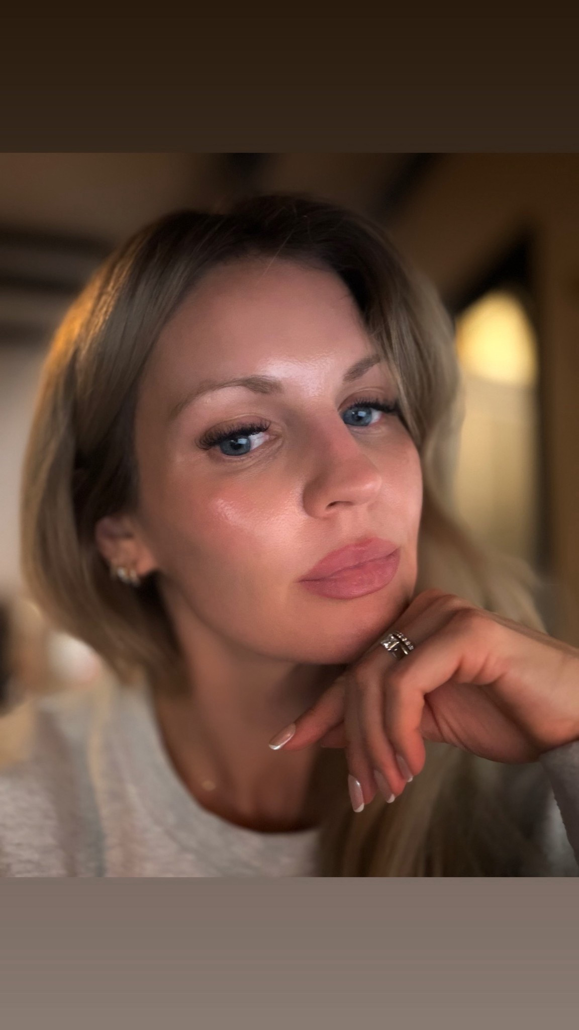 This lipstick as a liner >>>
It stays ALL day and makes my lips look so full 💋



#LTKBeauty