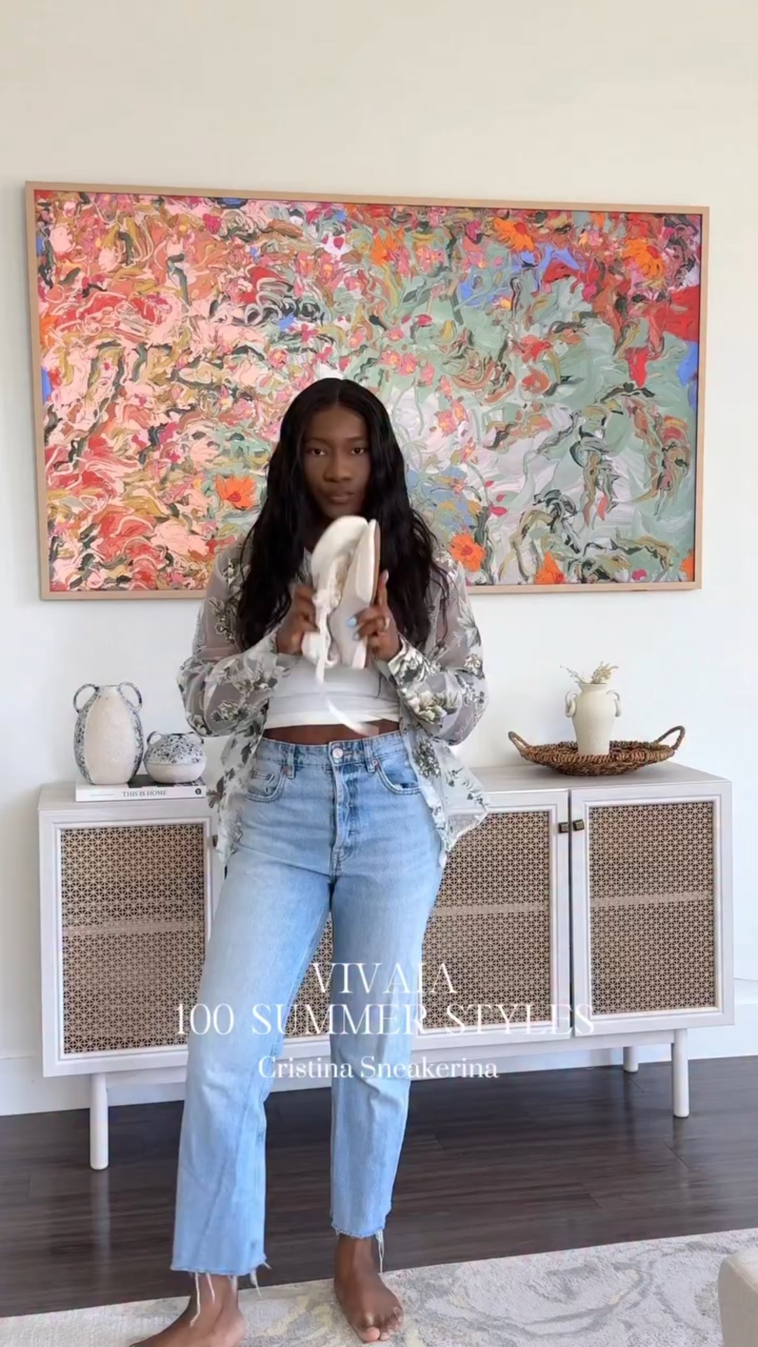 I’m a heels girl through and through… until I met vivaia_official Cristina Sneakerina. Y’all, I don’t think I’ve owned a single pair of flats since, like, middle school. I’ve never liked how they looked on me & they were never comfy enough to convince me otherwise… until now. Y’all say hi to my first official pair of adult flats🥹

Here’s why I’m sold:
🩰 Double lace design – Comes with 2 laces for styling options. Yes, I’m already planning outfits around them.
🩰 Feather-light & foldable – Ideal for packing or tossing in your tote.
🩰 Skin-friendly satin – They look delicate, but feel like a hug for your feet.
🩰 Machine washable – Because I will spill something on them.

If you’re flats-phobic like me… consider this your sign.
Check out vivaia_official and try the Cristina Sneakerina – your feet will thank you!

#vivaia #vivaiachallenge #BellainVIVAIA #bellahadid