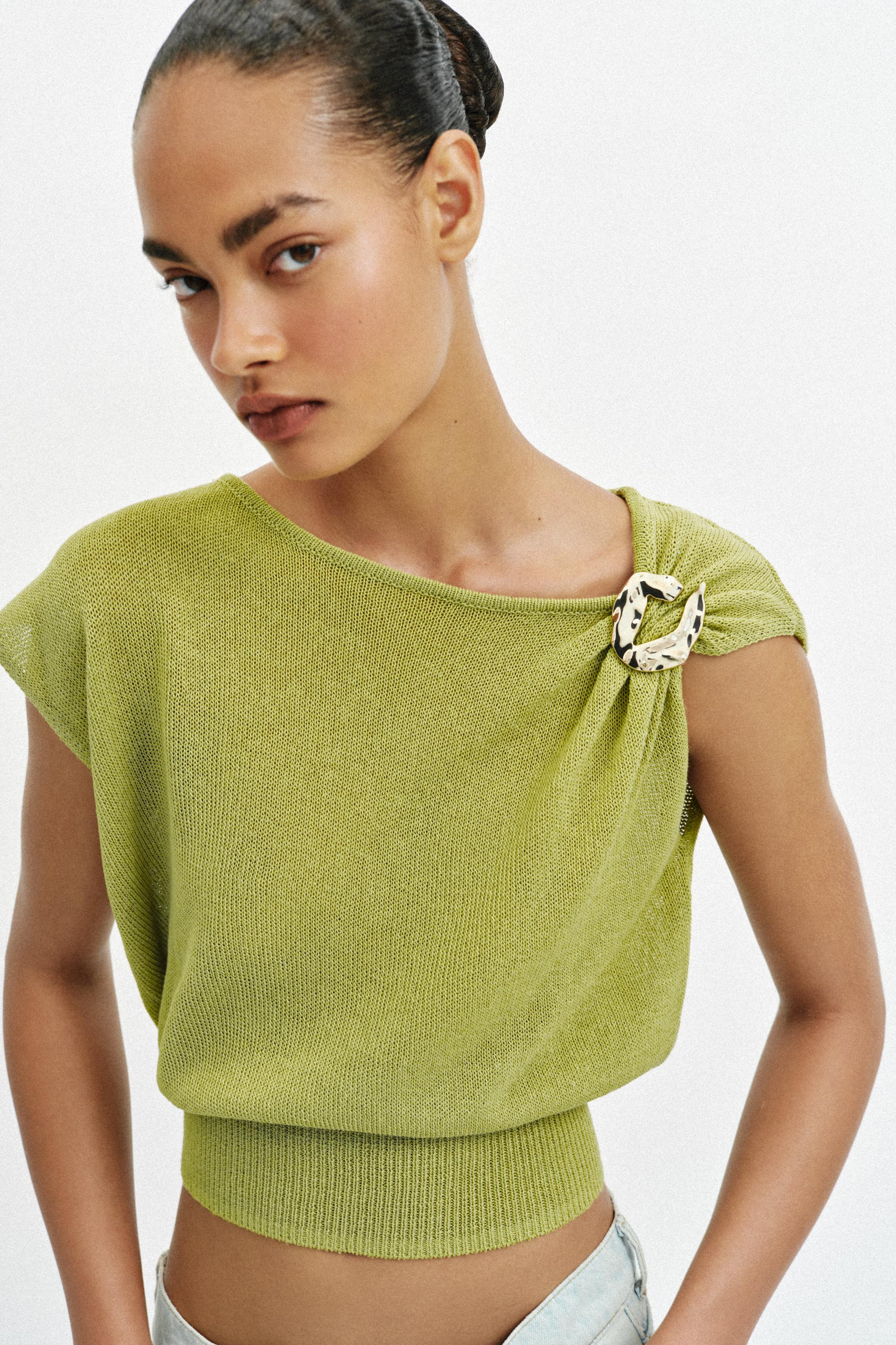 KNIT TOP WITH METAL TRIM | Zara UK