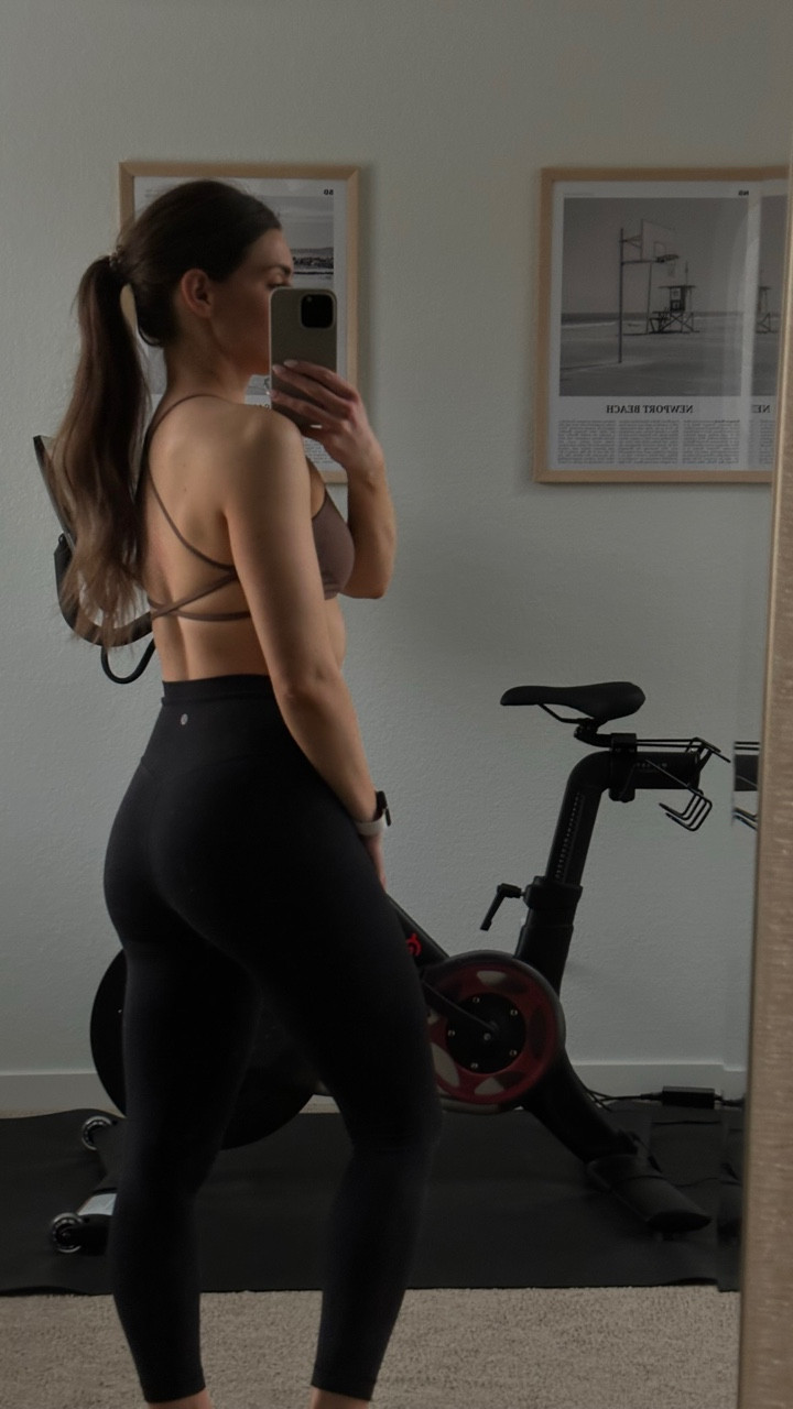 Ootd for gym workout - straps Amazon bra and new balance 

#LTKFindsUnder100 #LTKActive #LTKFindsUnder50