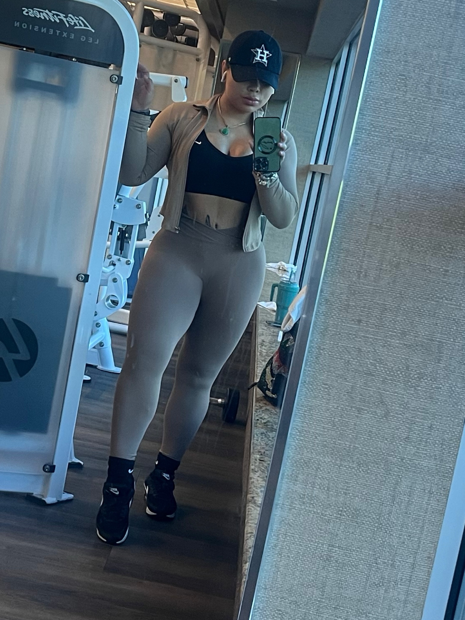 🖤🤎🖤

#LTKcurves #LTKfit