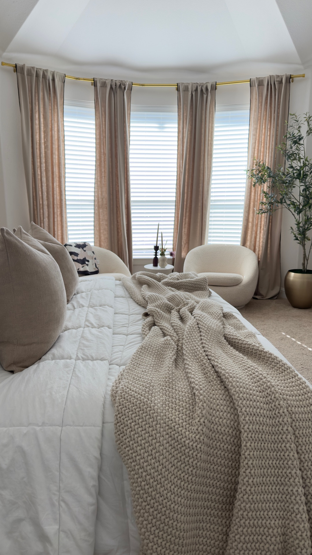 The simplest Home DIY project is never just simple However it’s always doable.

For my master bedroom bay windows I wanted a modern look so we hung individual curtains rods, attached connectors to the enter pieces, and brackets to hold up the rods.

If you have a bay window and you’ve been searching for a curtain rod this one comes in 4 different colors and all pieces are currently on sale. 

Comment “Window” and I’ll DM you a link to all the pieces I used

#windowtreatmentideas #baywindow #curtainrods #curtainstyle #diyhomeprojects