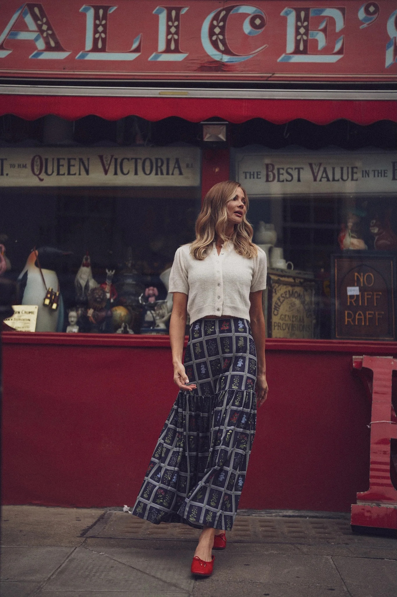 Faye Skirt - Gardeners Window Nvy | Smith and Quinn