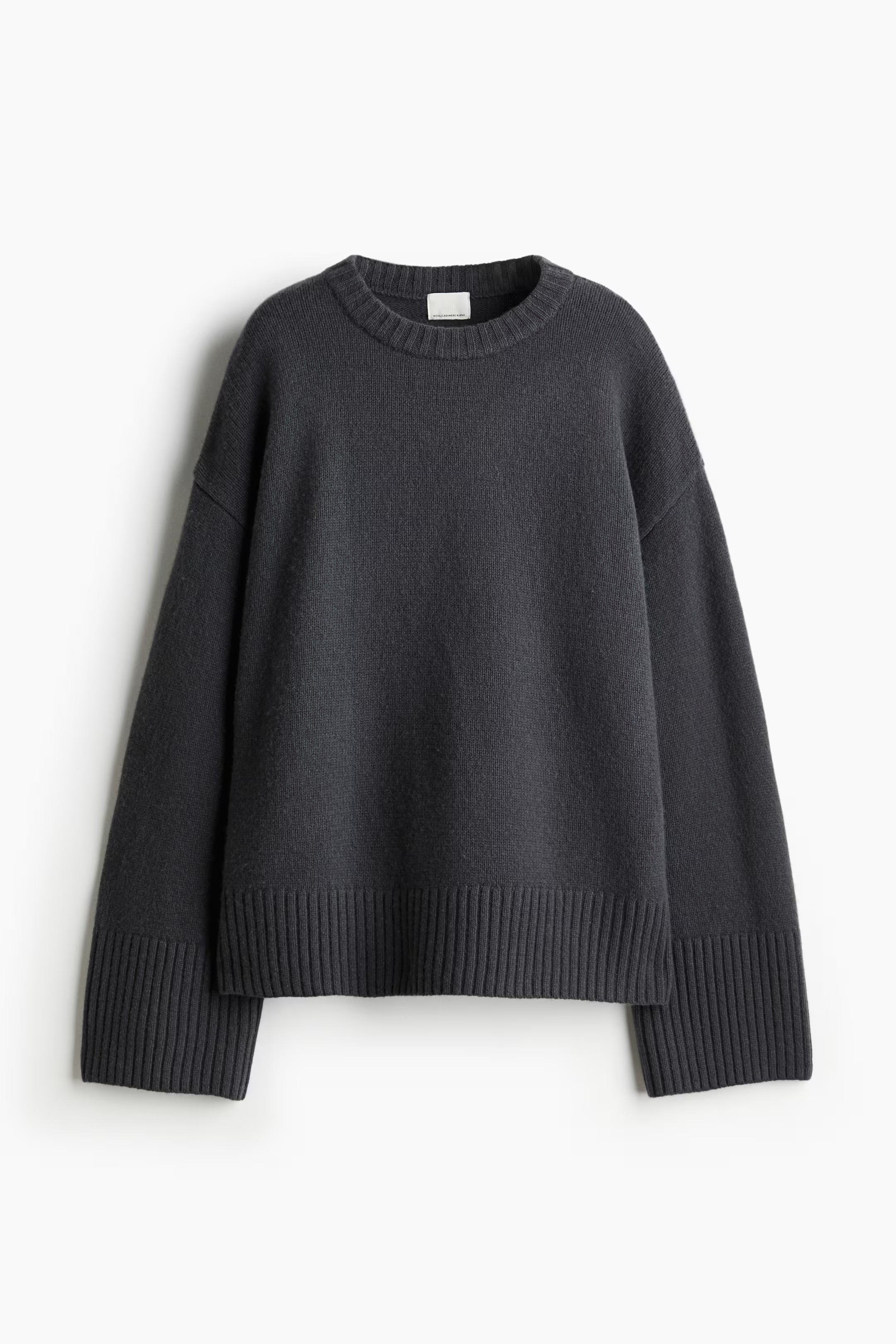 Oversized cashmere-blend jumper | H&M (UK, MY, IN, SG, PH, TW, HK)