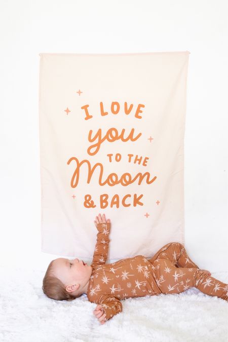 I love you to the moon and back banner from Hunny Prints



#LTKSeasonal #LTKkids #LTKhome