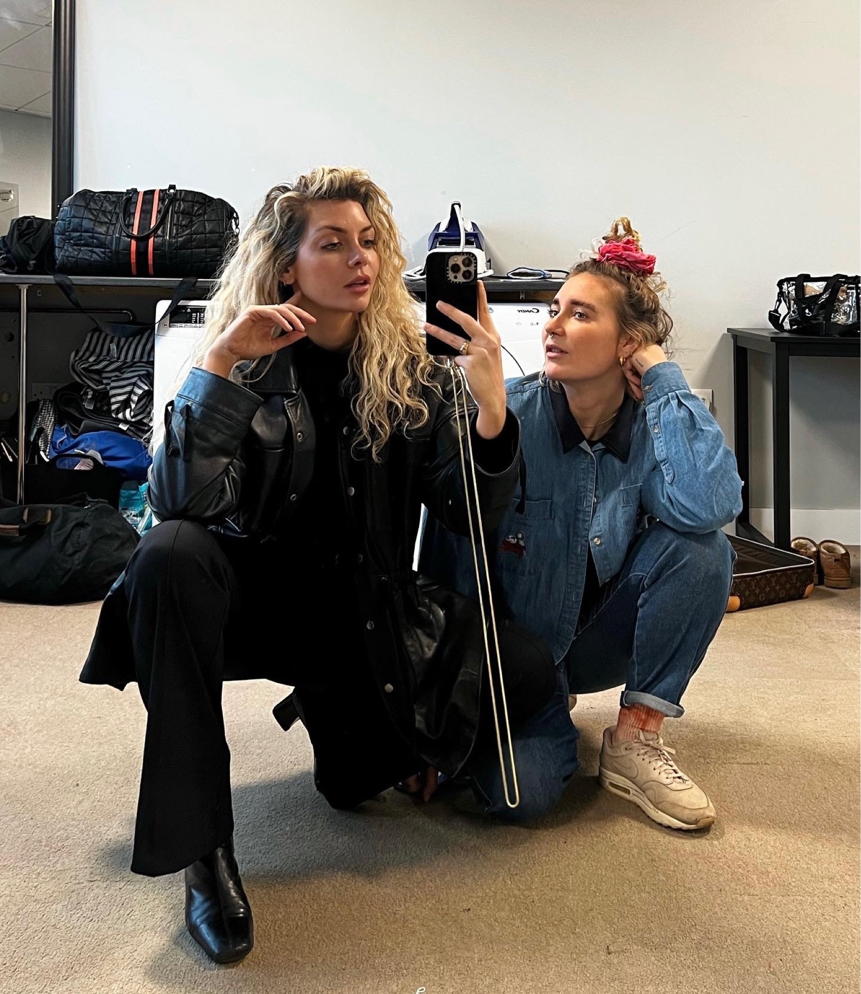 What I wear to set, today I was styling the talent for a TV commercial 🫶🏼 this black jumpsuit is so comfy and looks great on an evening too! The black leather blazer I wear alllllll the time x


#LTKeurope #LTKFind #LTKstyletip