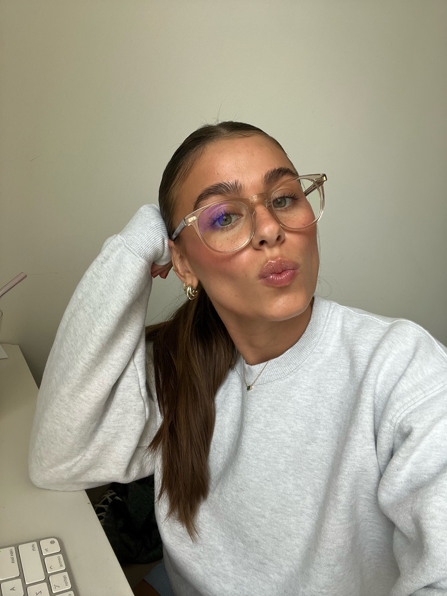 glasses and lip combo linked 