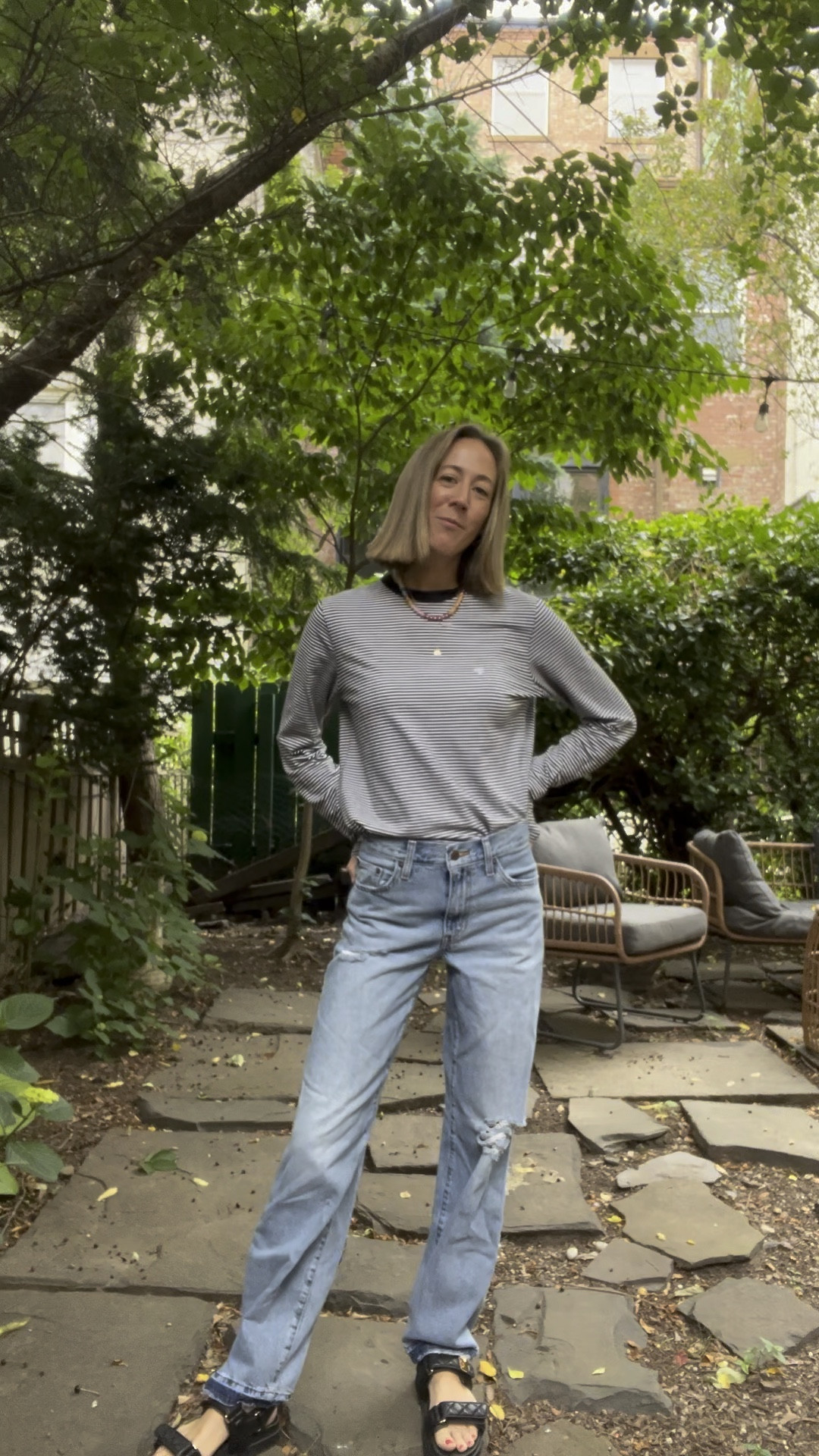 The most comfortable jeans you’ll ever put on 

#LTKSeasonal #LTKFindsUnder100