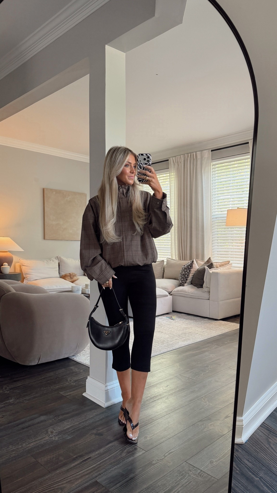 This jacket is so good

#LTKSeasonal #LTKootd