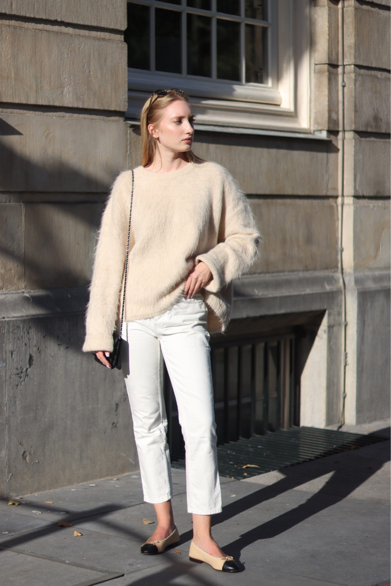 Fluffy jumper from Totême - best investment jumper I have. Would recommend your own size or size down. It’s oversized 

Oversized jumper, toteme jumper, fluffy jumper, beige jumper, white jeans, Sézane jeans, cropped jeans, beige ballerinas 

#LTKeurope #LTKSeasonal #LTKstyletip