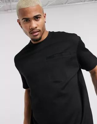 Pull&Bear relaxed fit t-shirt with chest pocket in black | ASOS (Global)