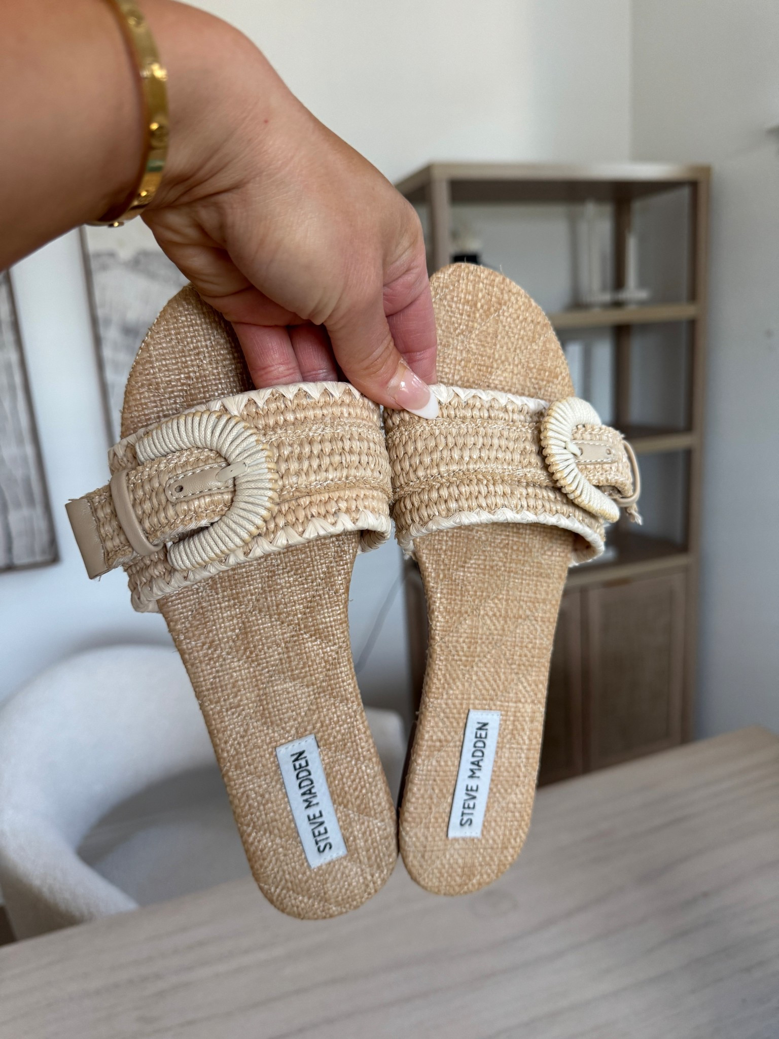 These Steve Madden slides are so comfy and perfect for summer 🏝️ #sandals #flats #womensshoes #beachoutfit #slides #shoecrush 

#LTKShoeCrush #LTKMidsize #LTKFindsUnder100