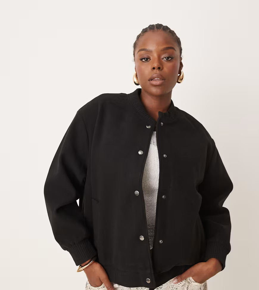 New Look Curve cropped popper bomber jacket in black | ASOS (Global)