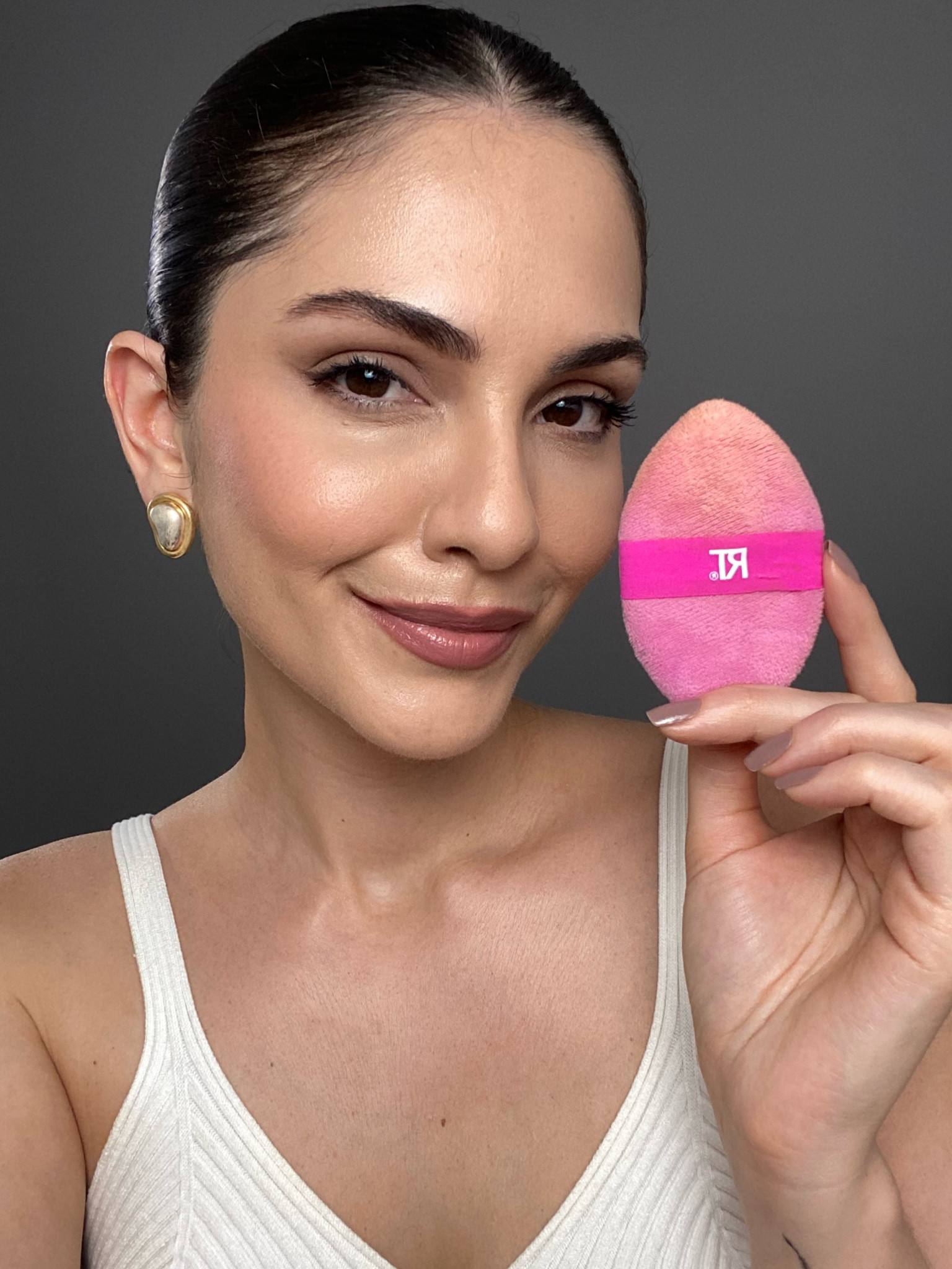 Esponja Puff 2 em 1 Real Techniques para selar a pele 

#LTKbeauty #LTKbrasil #LTKgiftguide